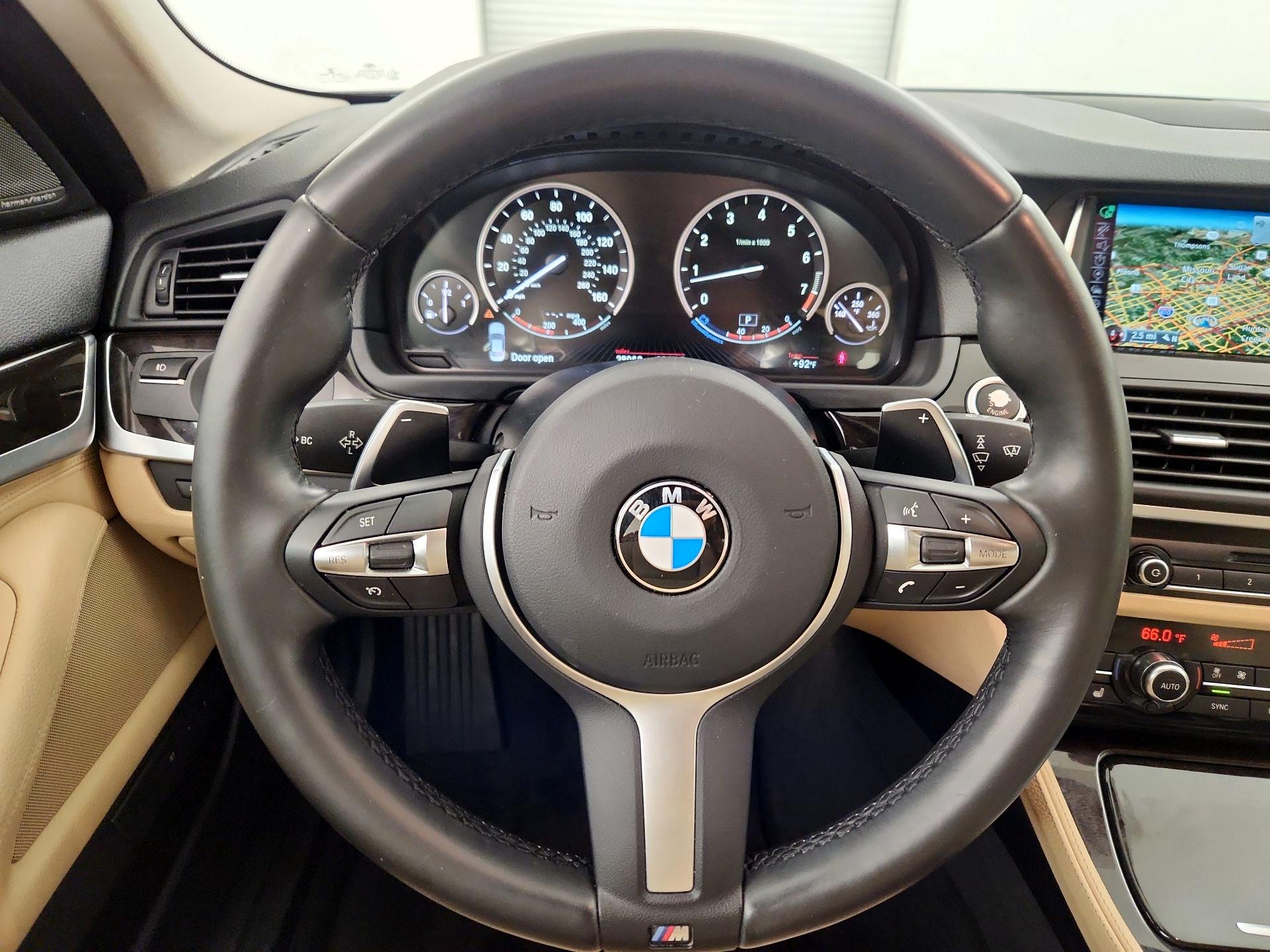 Thumbnail: 2016 BMW 5 Series - 10