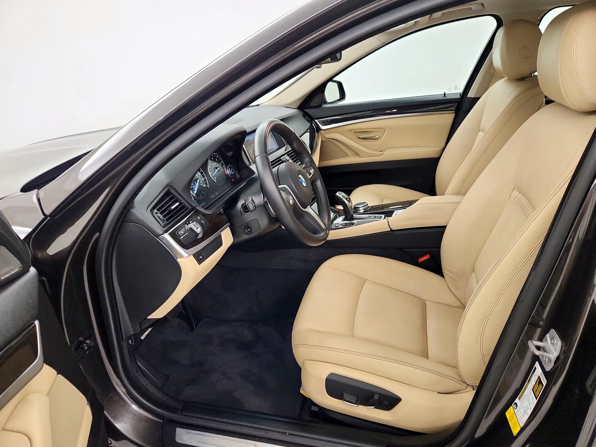 Thumbnail: 2016 BMW 5 Series - 11