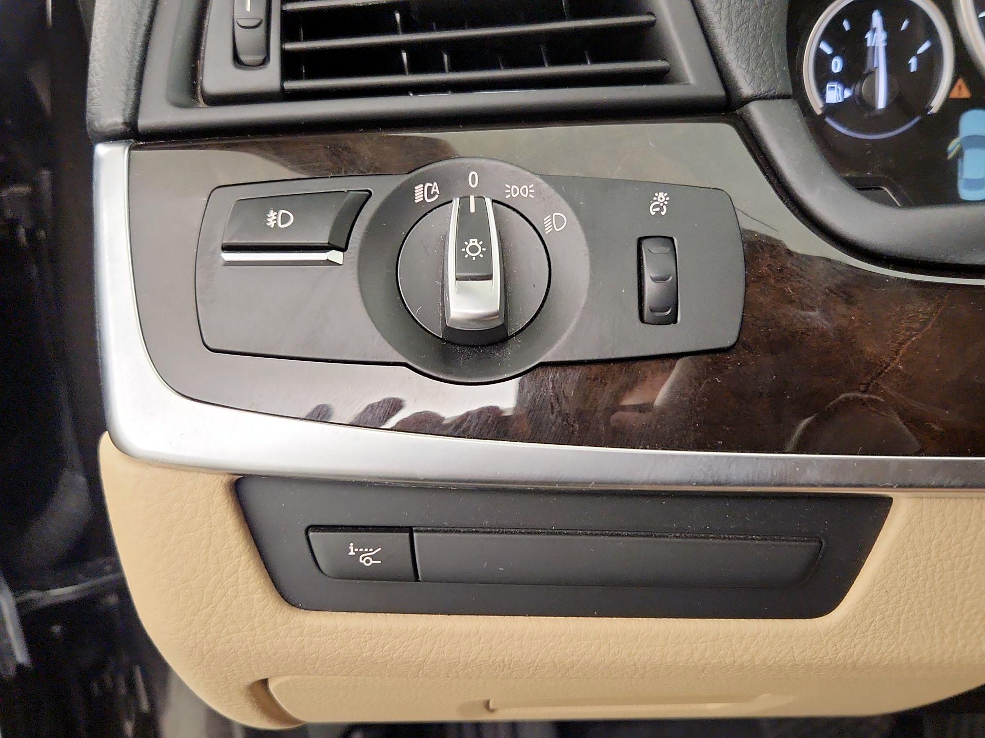 Thumbnail: 2016 BMW 5 Series - 13
