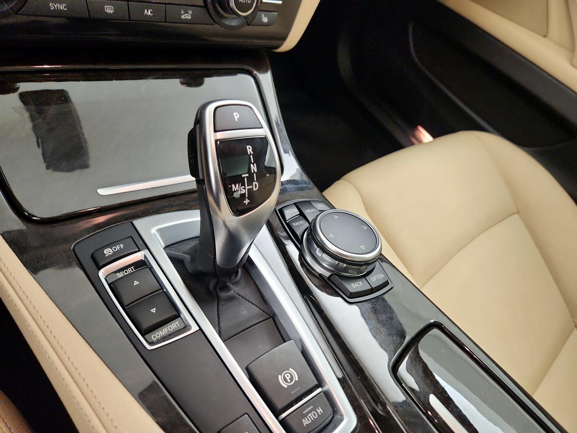 Thumbnail: 2016 BMW 5 Series - 18