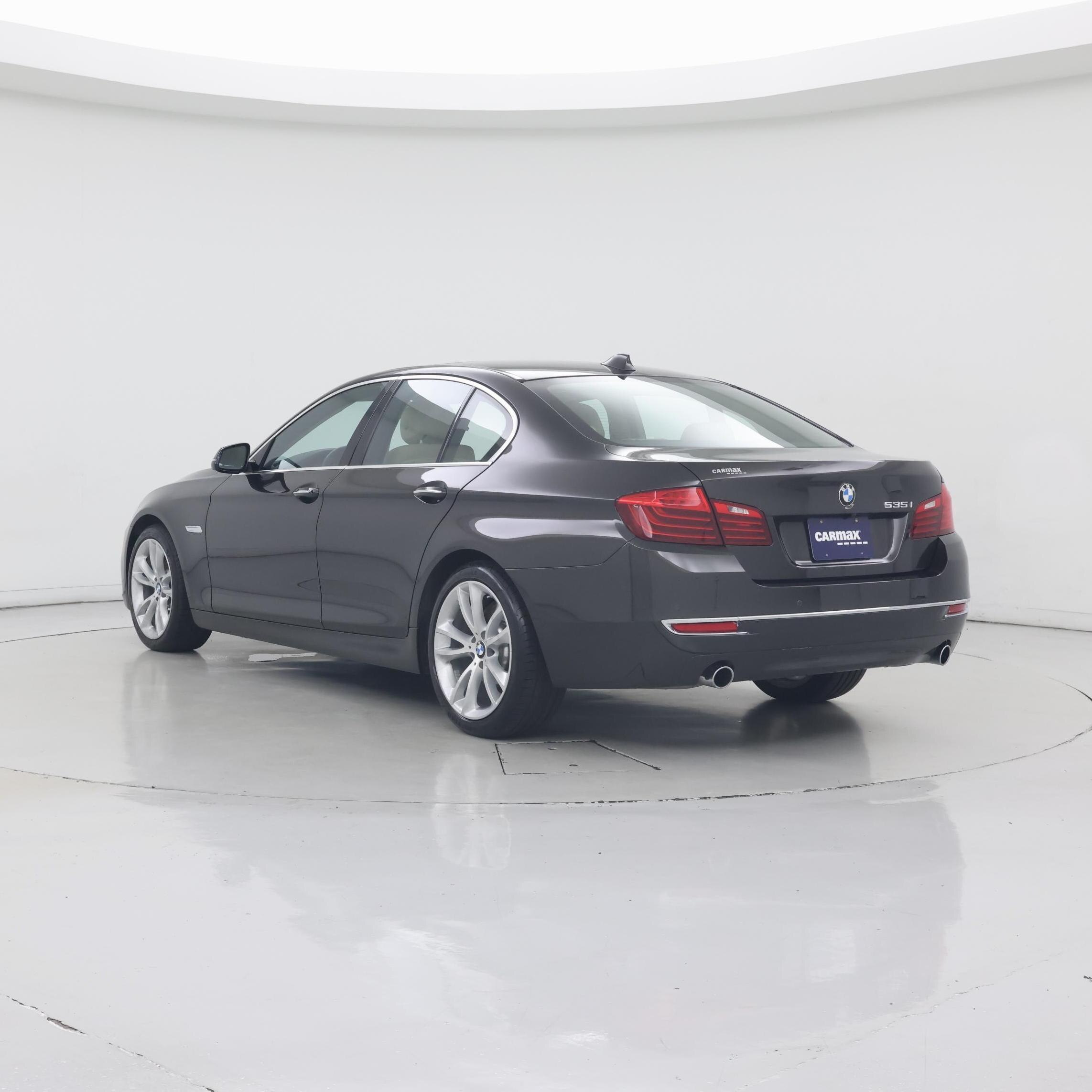 Thumbnail: 2016 BMW 5 Series - 2