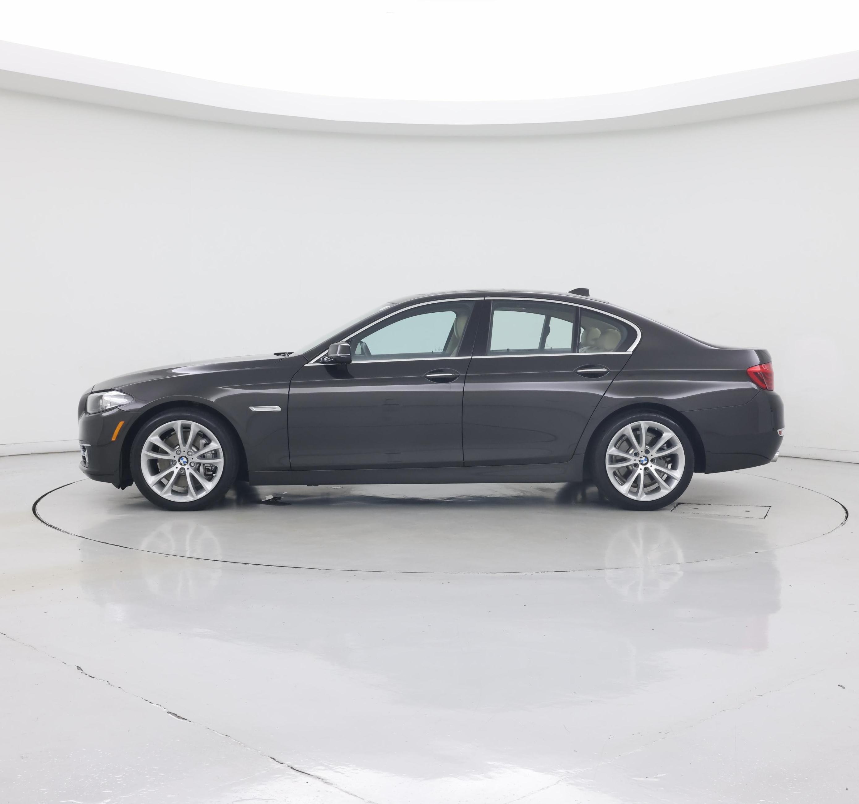 Thumbnail: 2016 BMW 5 Series - 3