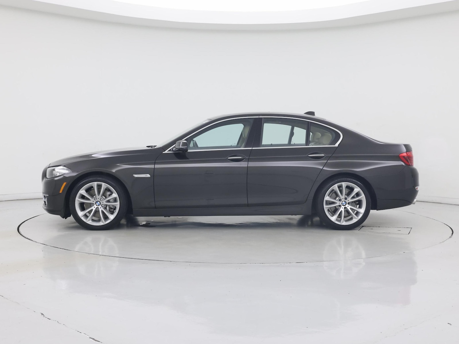2016 BMW 5 Series 535i - Photo 4
