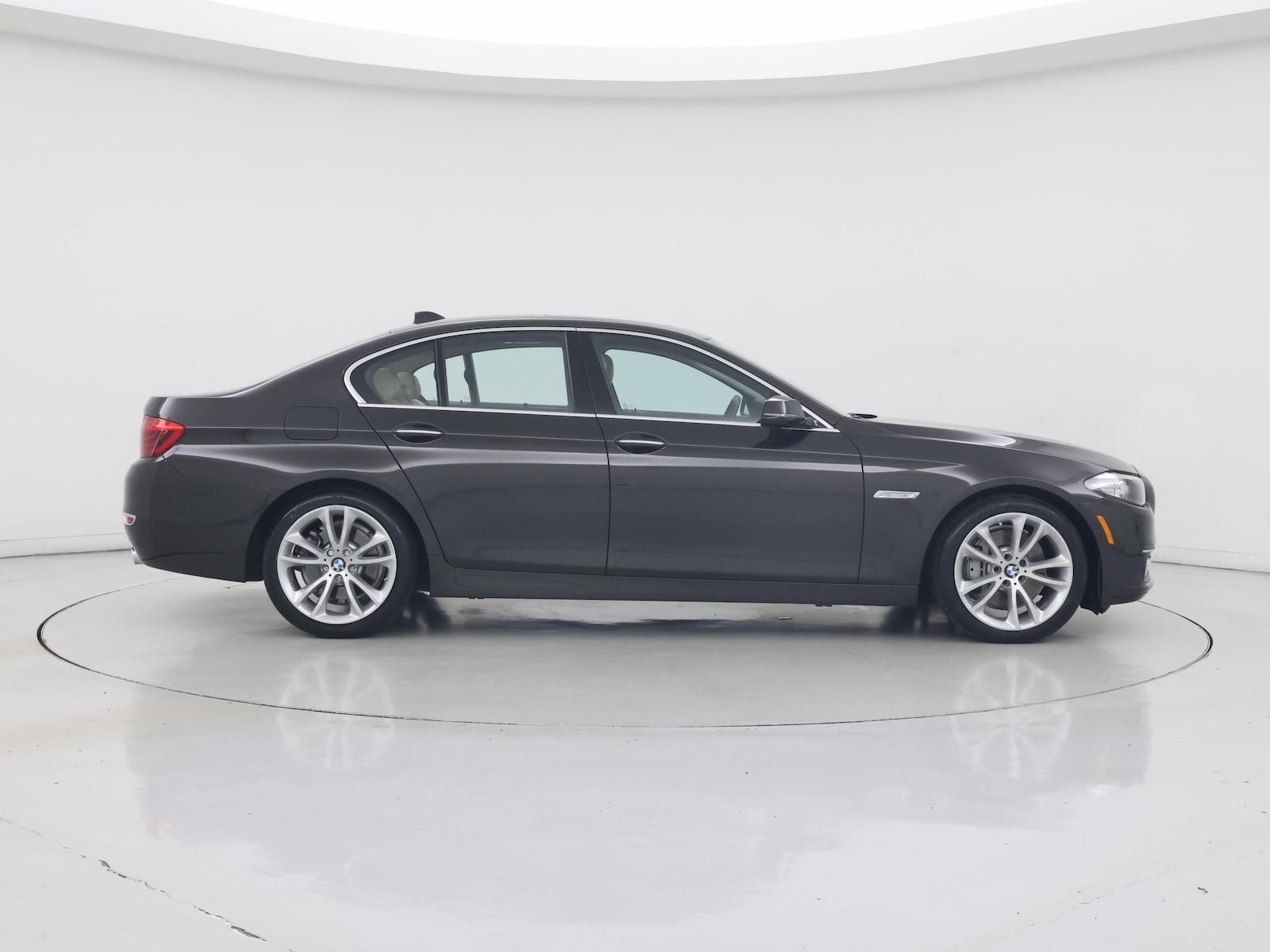 2016 BMW 5 Series 535i - Photo 8