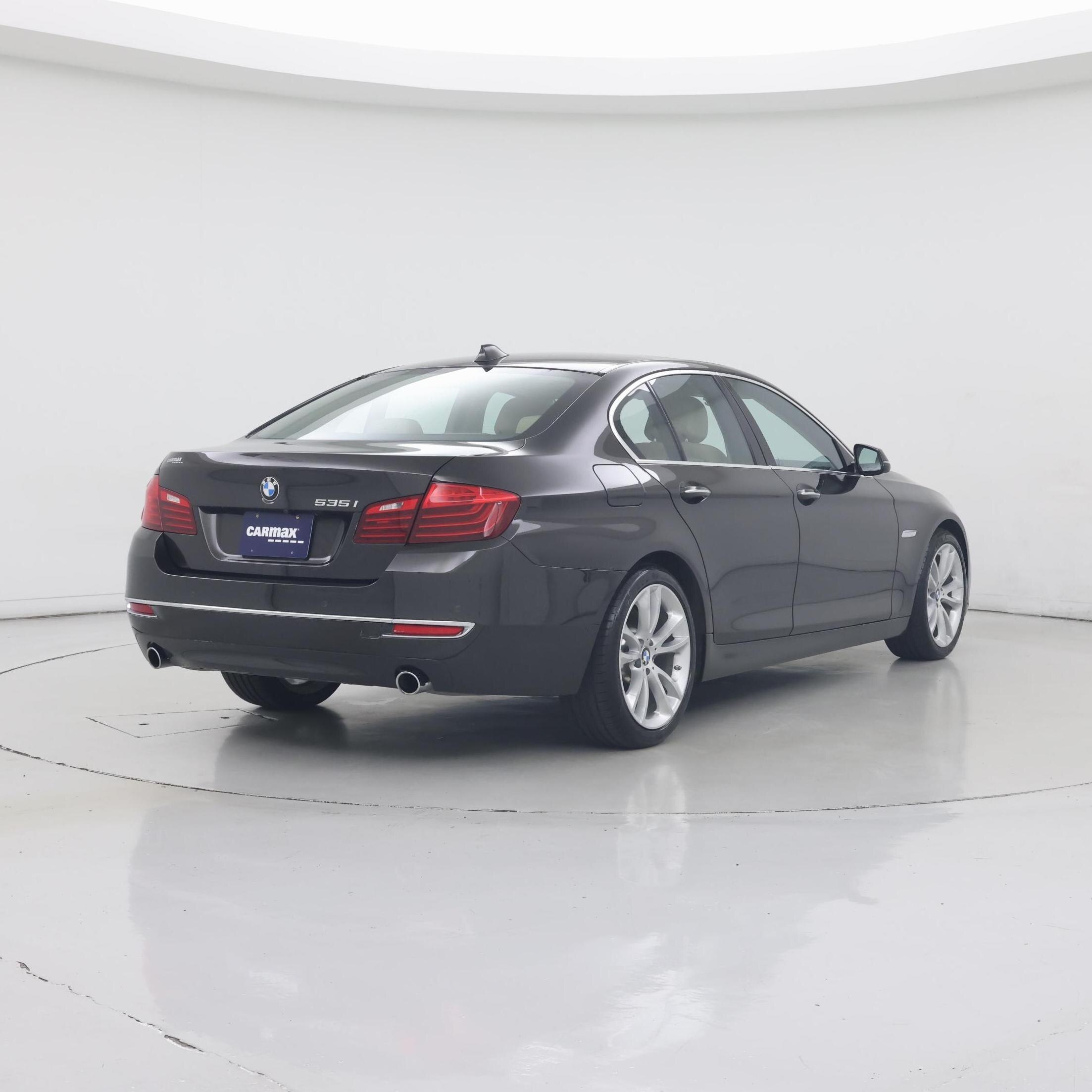 Thumbnail: 2016 BMW 5 Series - 8