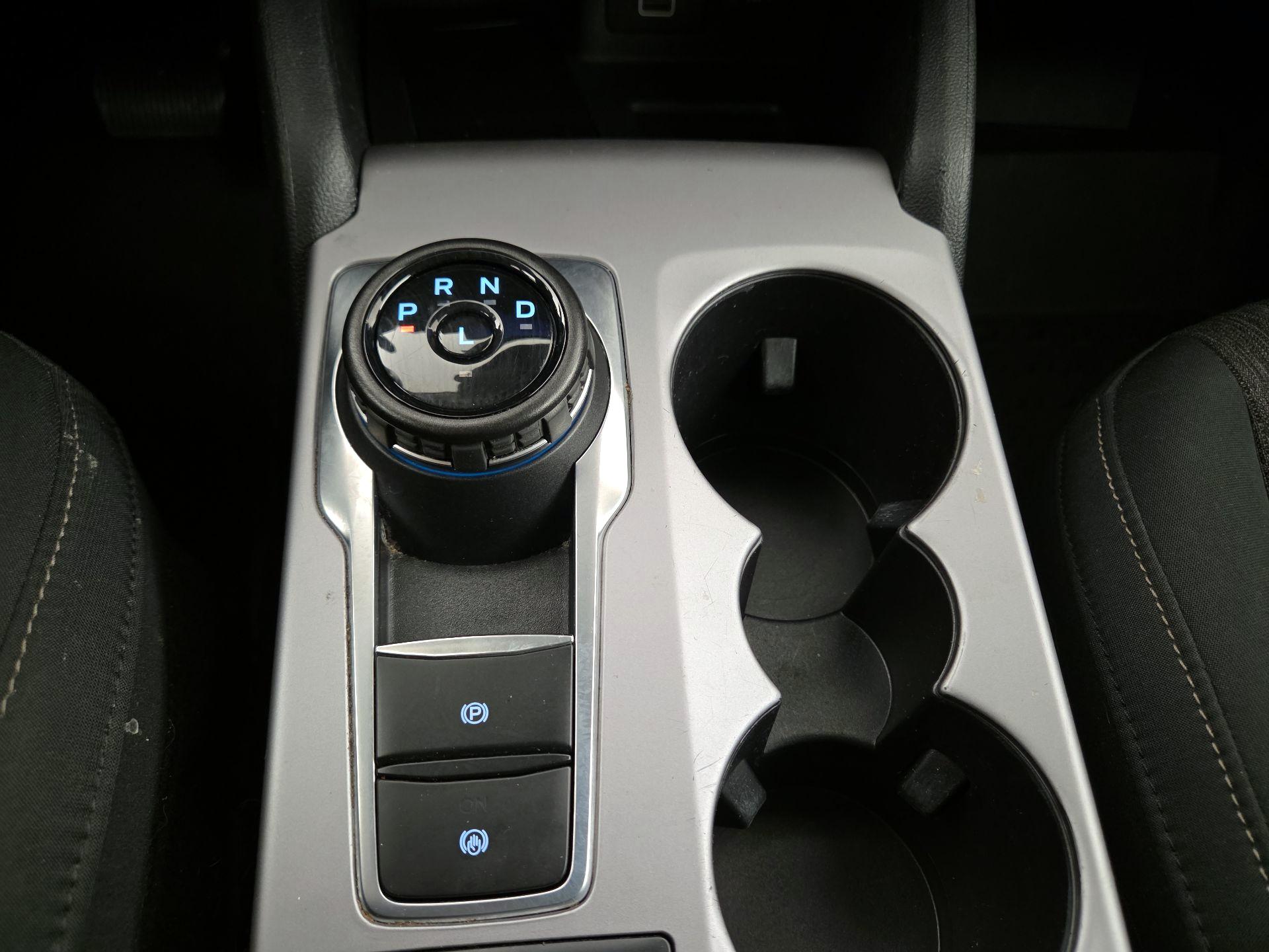 Thumbnail: 2023 Ford Bronco Sport - 17
