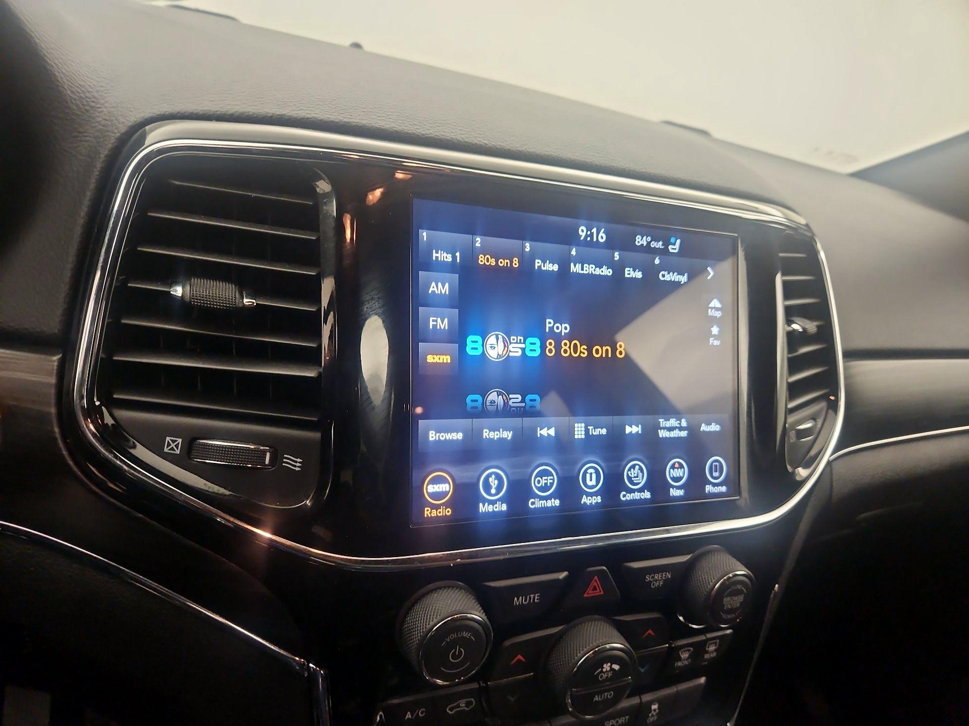 Thumbnail: 2019 Jeep Grand Cherokee - 16