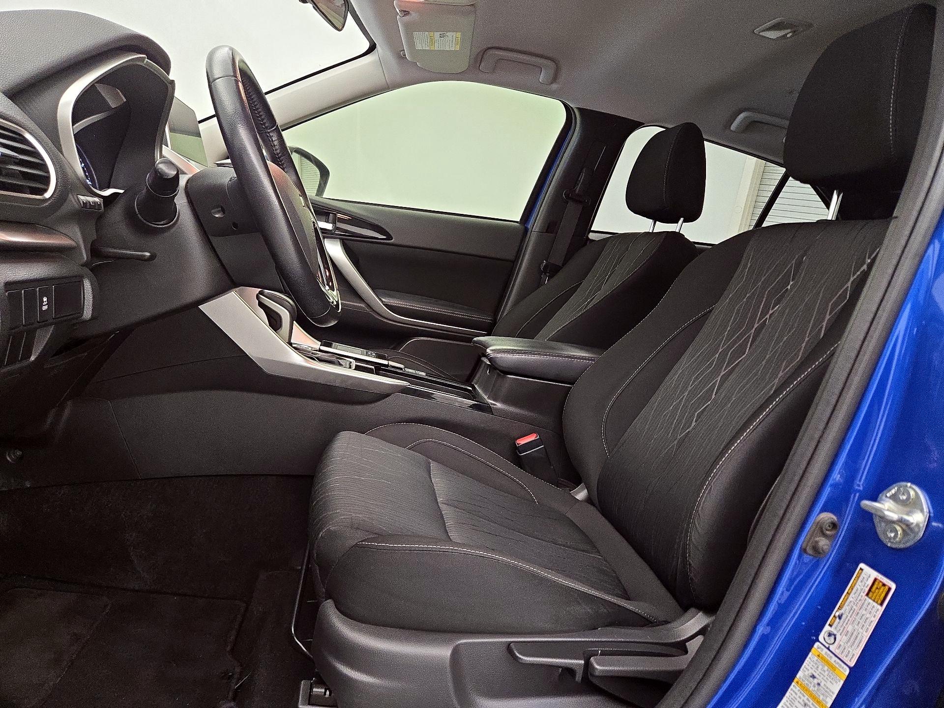 Thumbnail: 2019 Mitsubishi Eclipse Cross - 11