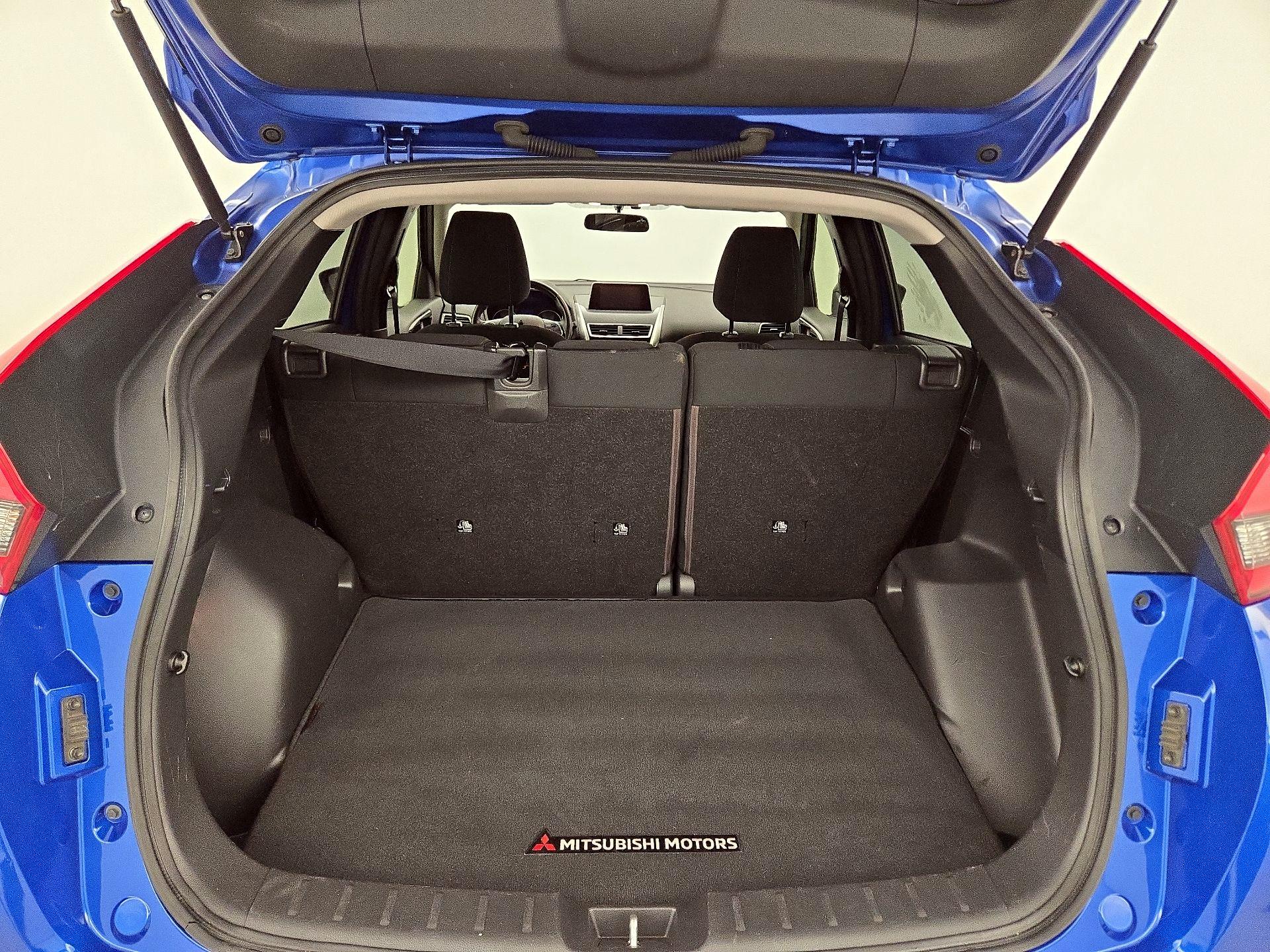 Thumbnail: 2019 Mitsubishi Eclipse Cross - 20