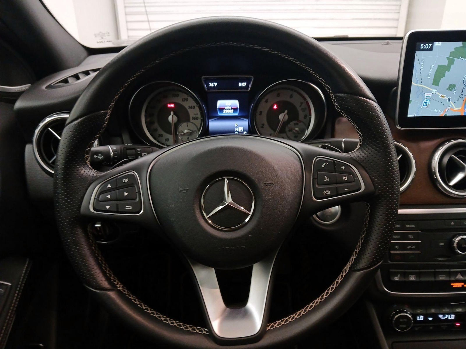 2016 Mercedes-Benz GLA-Class GLA250 - Photo 11