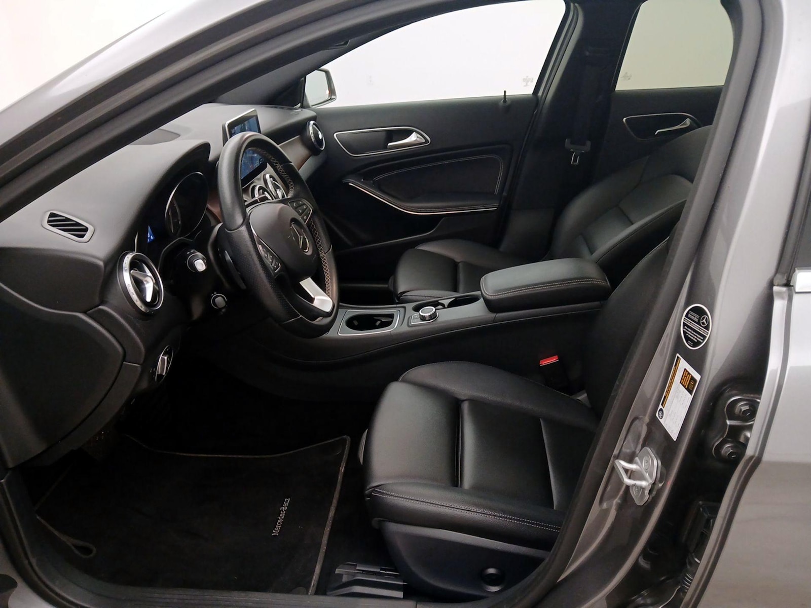 2016 Mercedes-Benz GLA-Class GLA250 - Photo 12