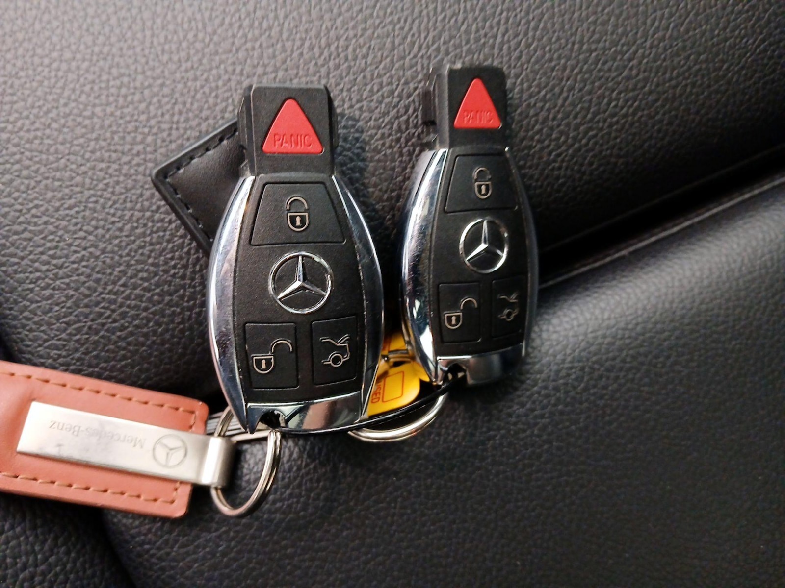 2016 Mercedes-Benz GLA-Class GLA250 - Photo 25