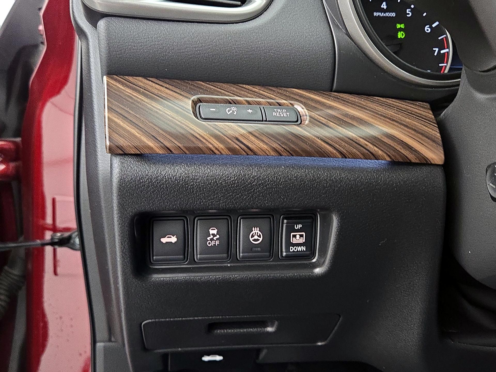 Thumbnail: 2016 Nissan Maxima - 13