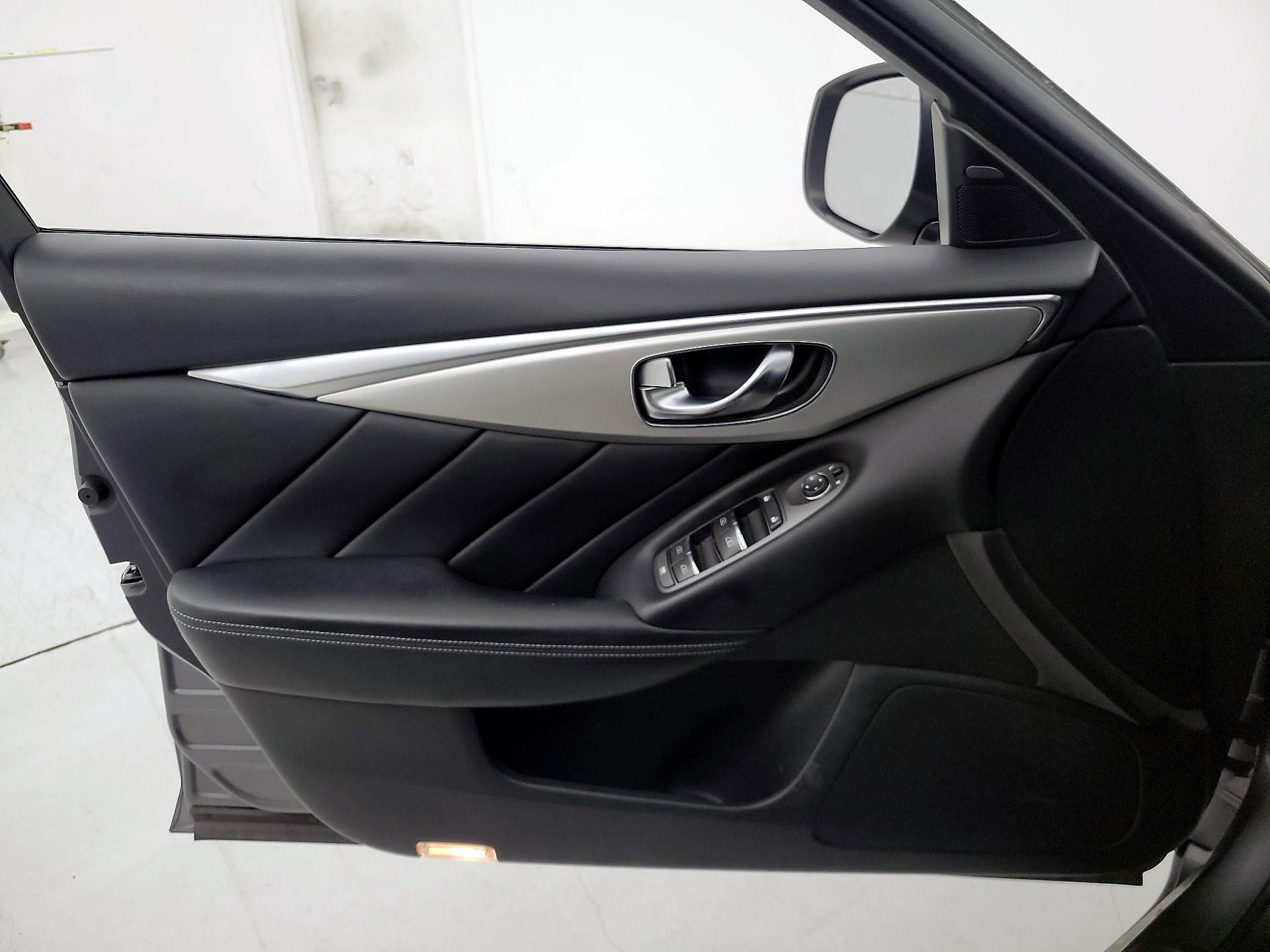 Thumbnail: 2020 INFINITI Q50 - 12