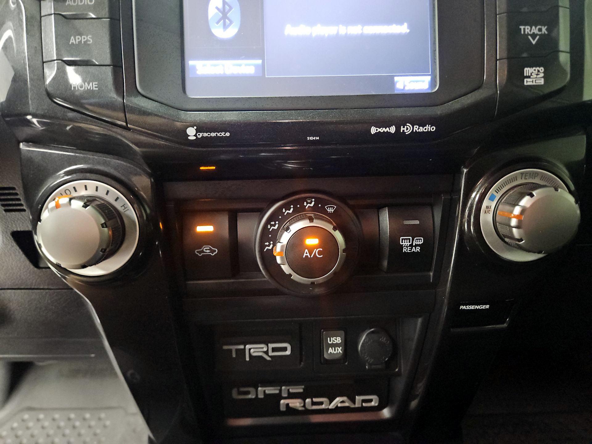 Thumbnail: 2019 Toyota 4Runner - 16