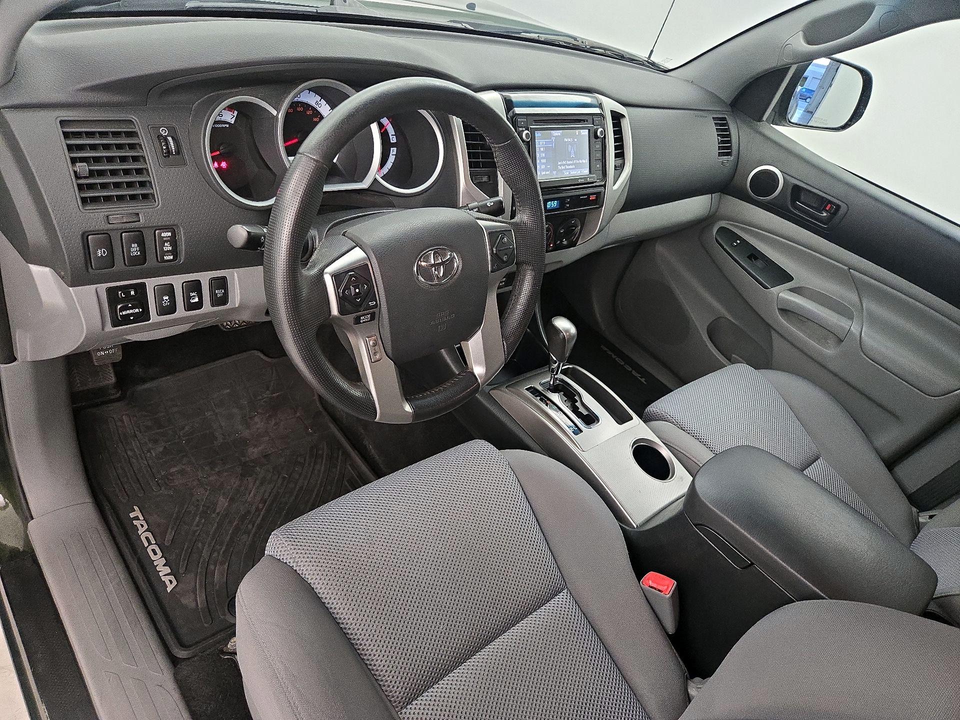 Thumbnail: 2014 Toyota Tacoma - 9