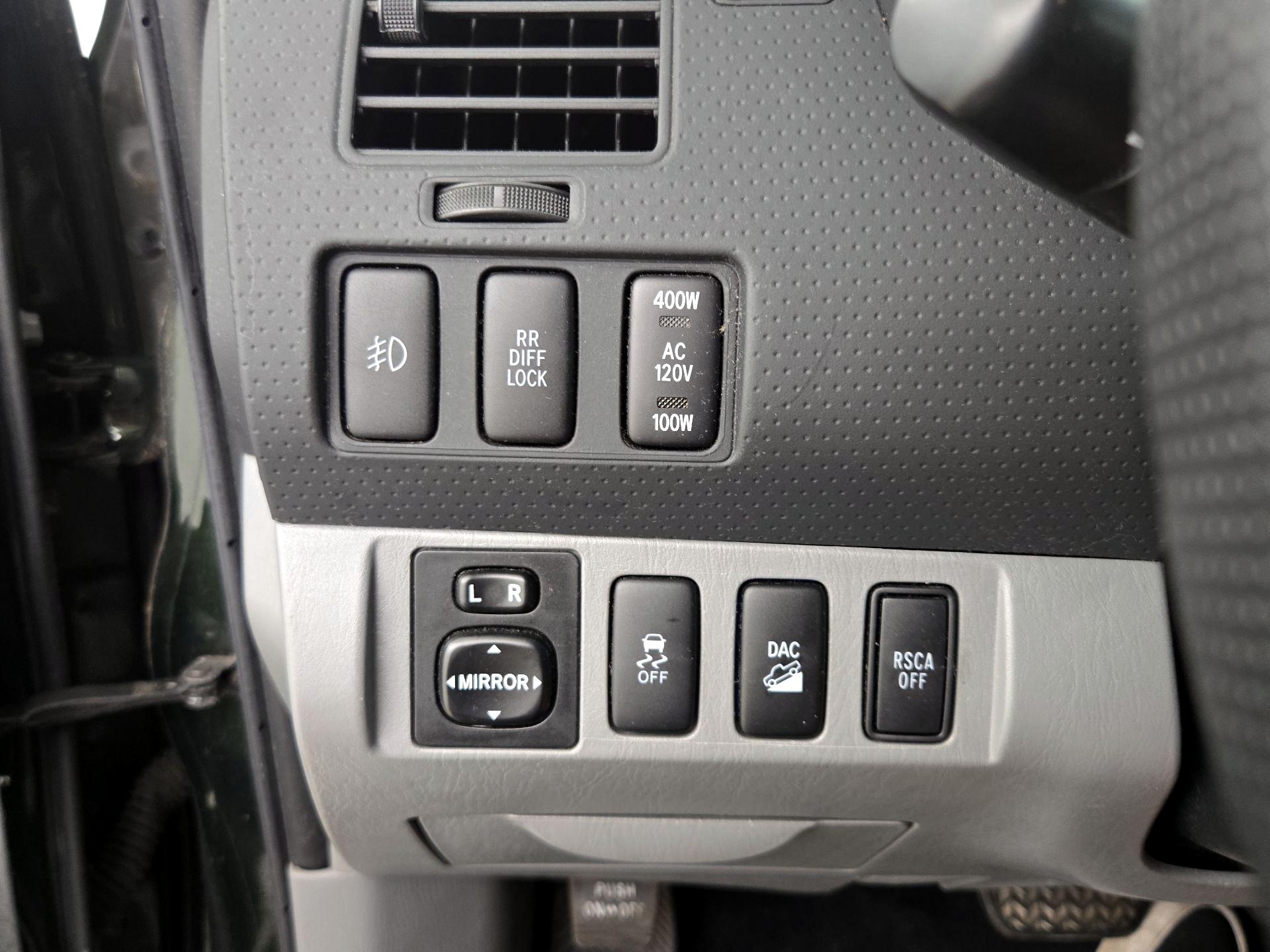 Thumbnail: 2014 Toyota Tacoma - 13