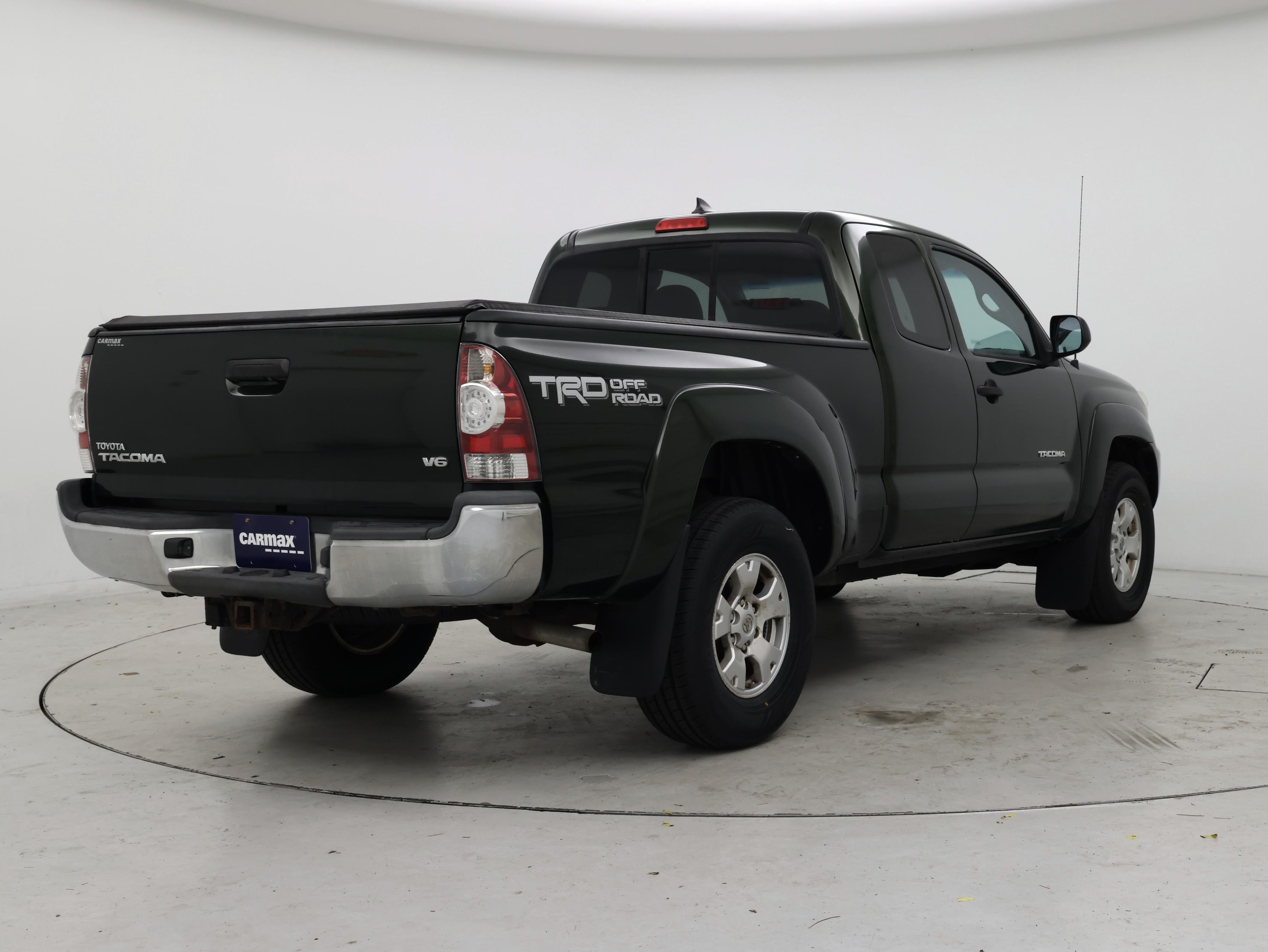 Thumbnail: 2014 Toyota Tacoma - 8