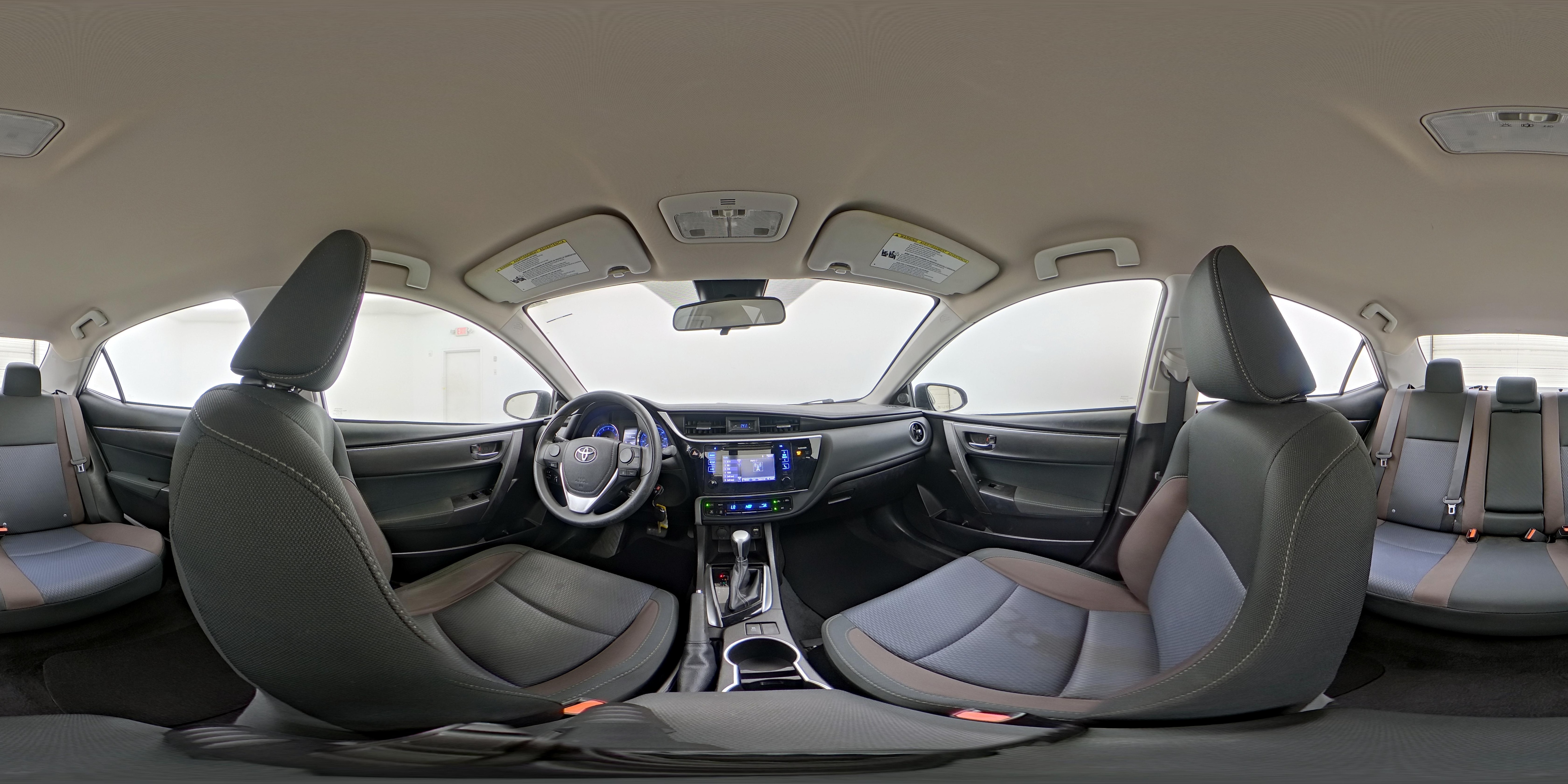2017 Toyota Corolla LE - Photo 24
