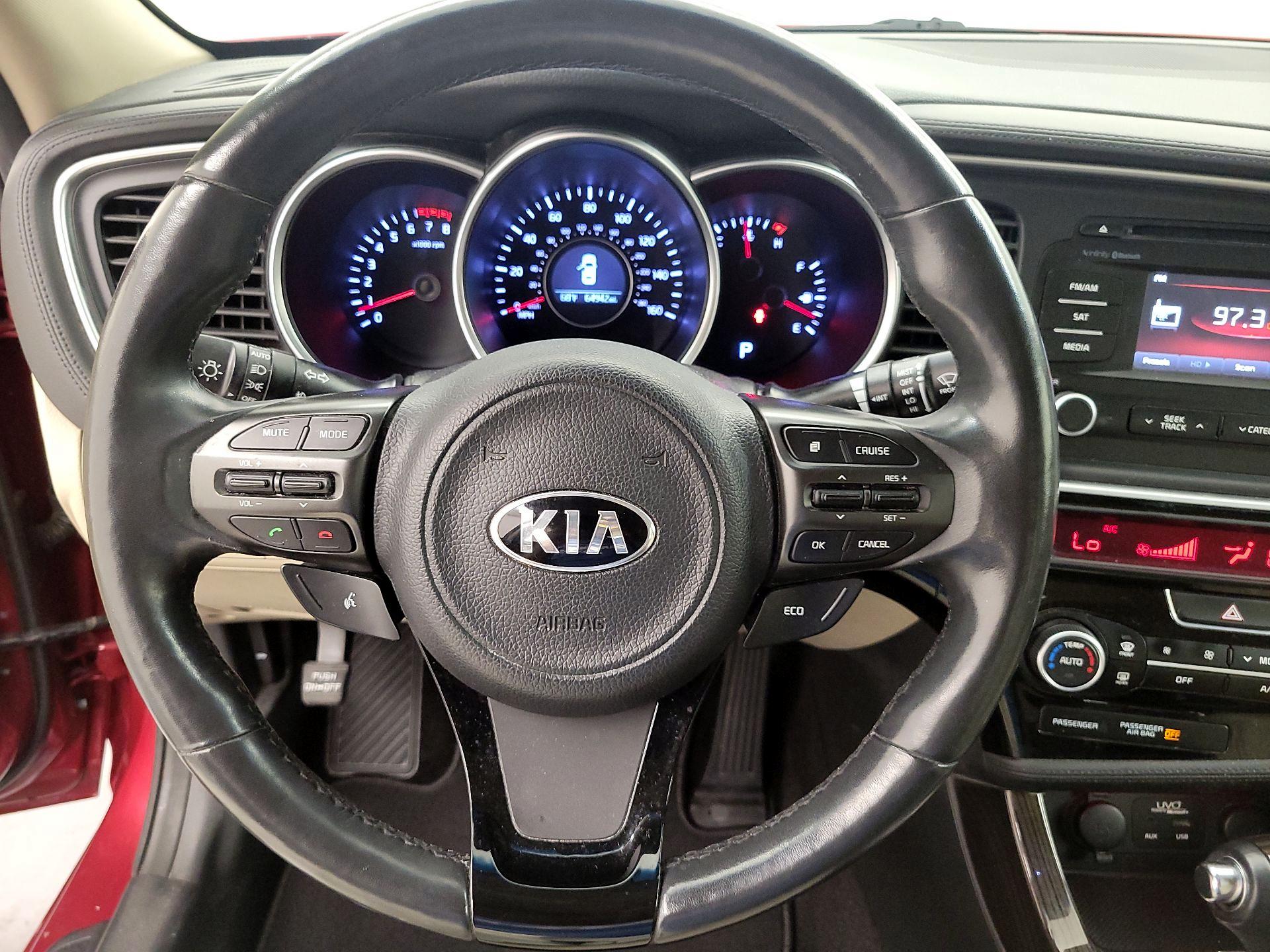 Thumbnail: 2015 Kia Optima - 10