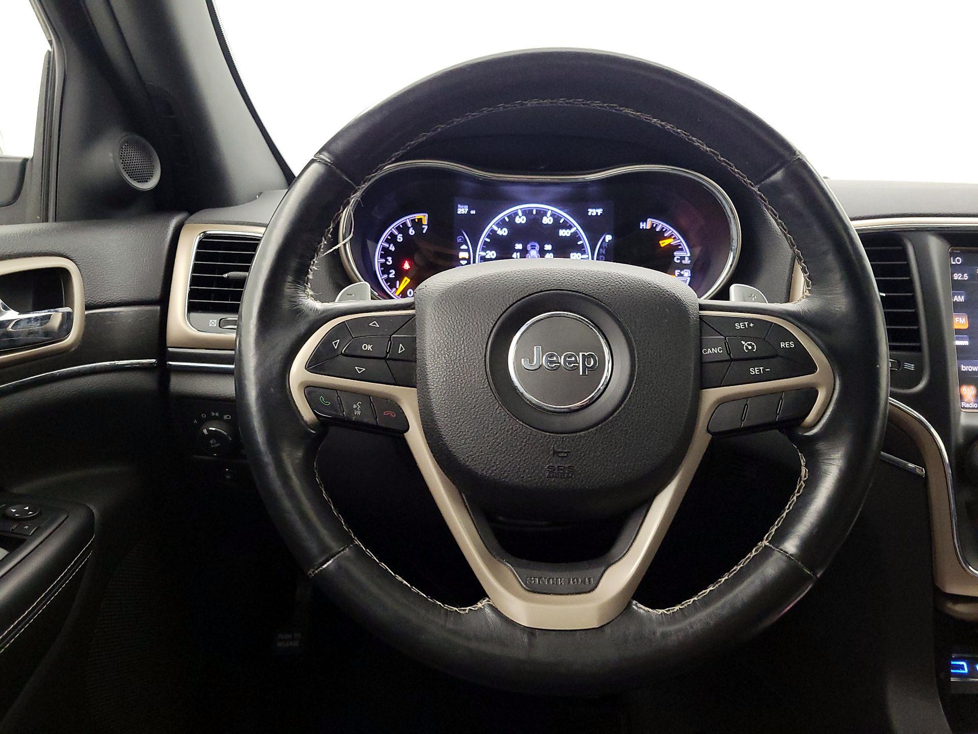 Thumbnail: 2016 Jeep Grand Cherokee - 10