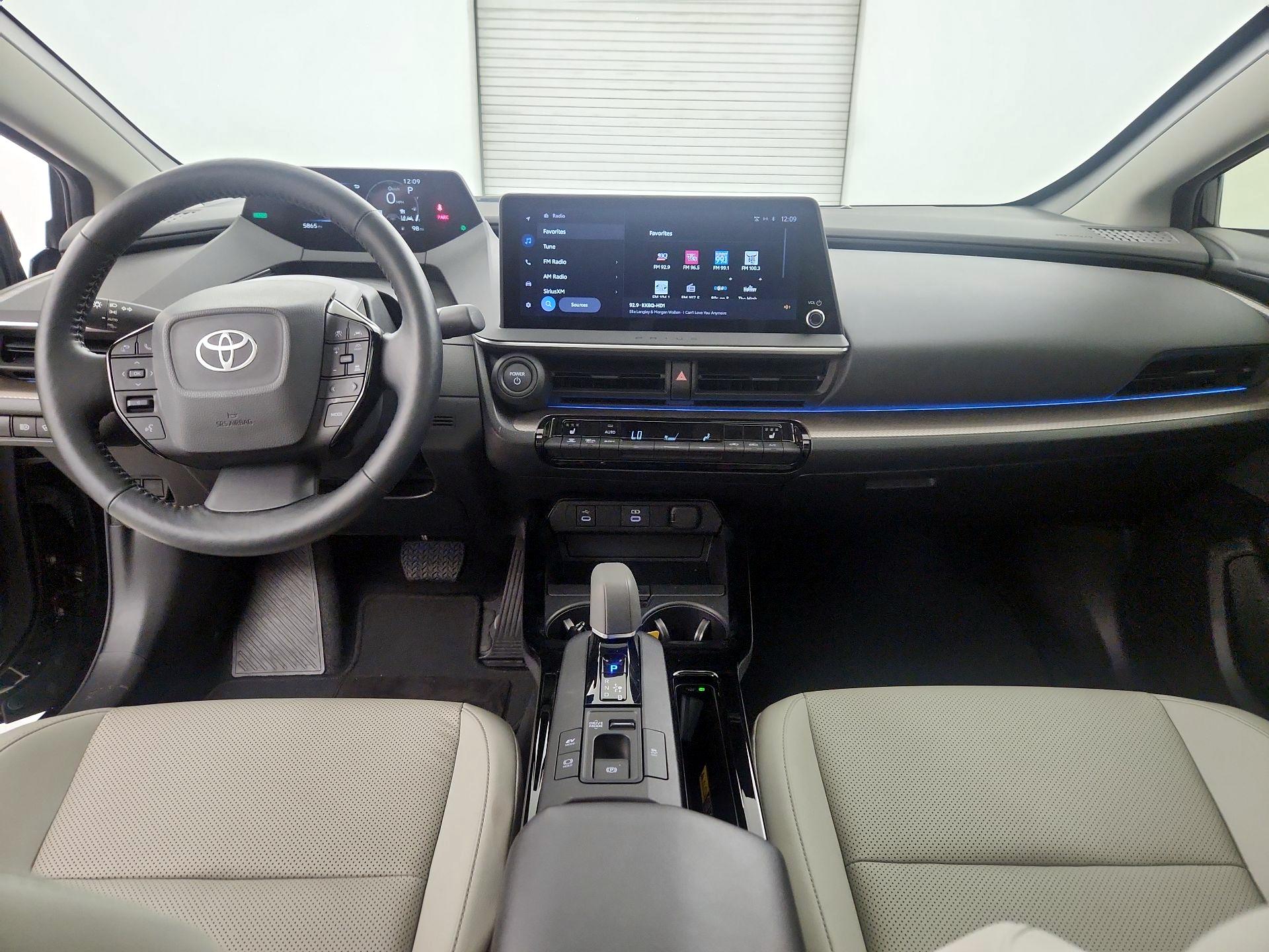 Thumbnail: 2023 Toyota Prius - 9