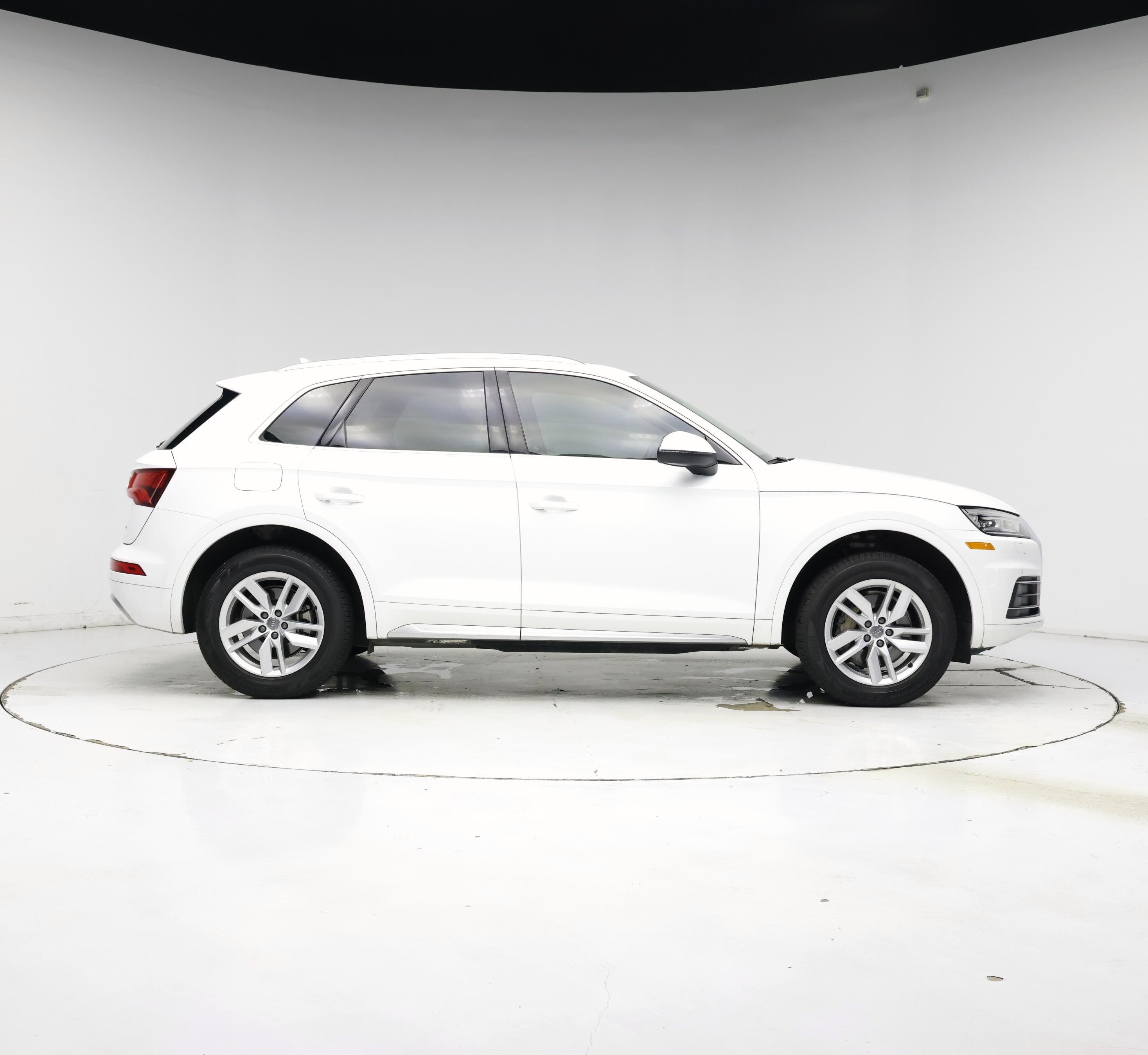 Thumbnail: 2020 Audi Q5 - 7