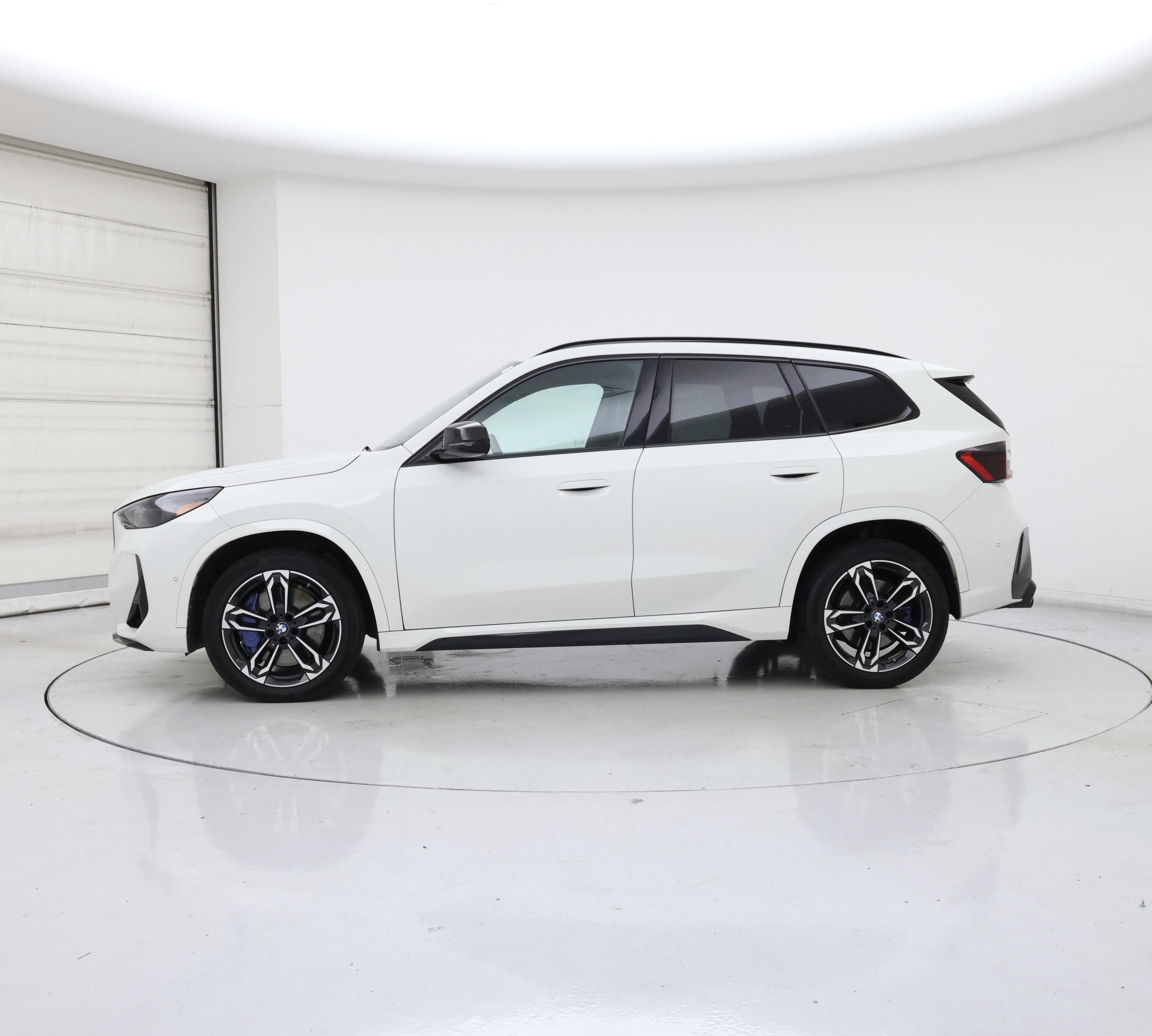 Thumbnail: 2024 BMW X1 - 3