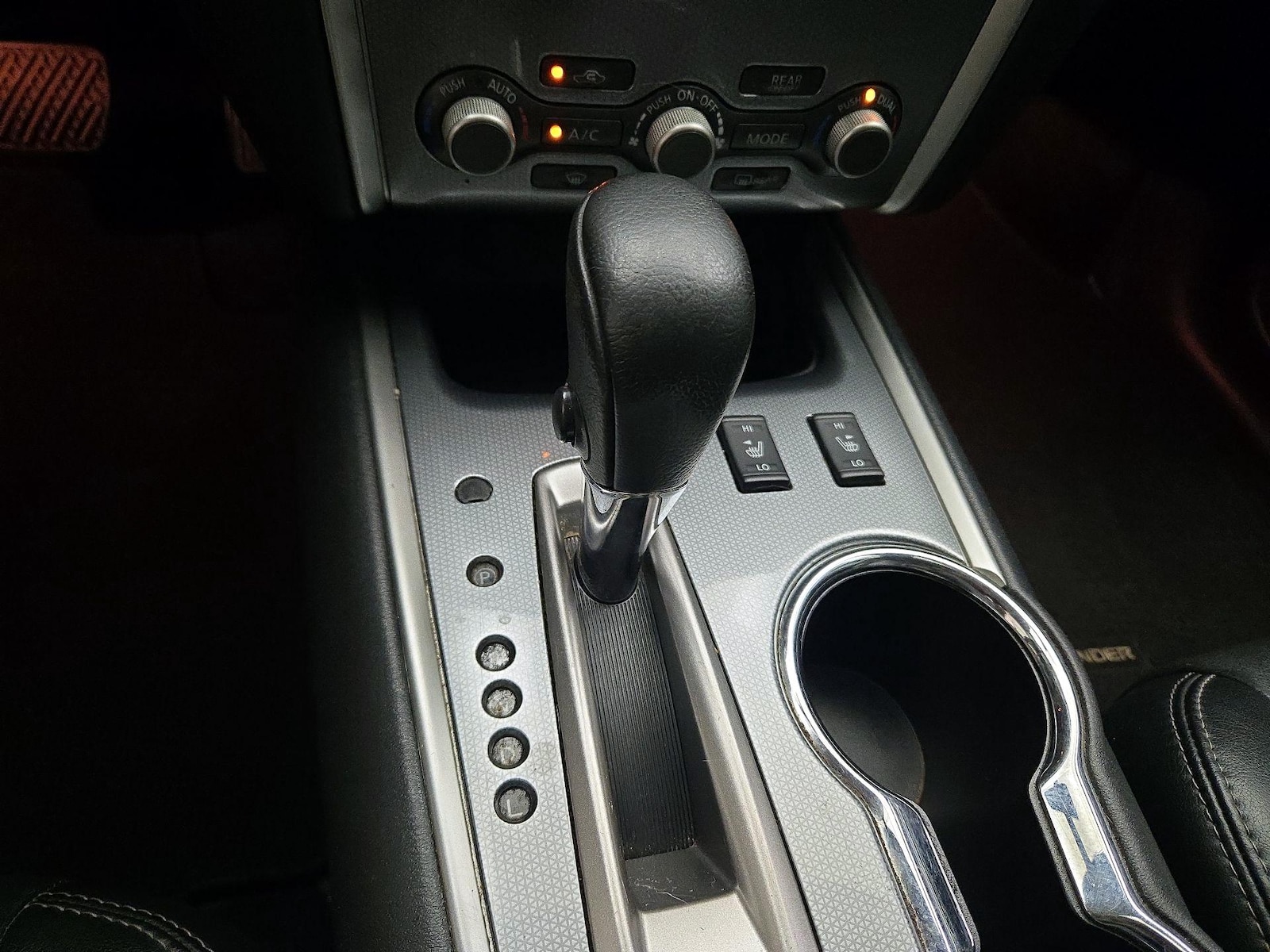 2017 Nissan Pathfinder SL - Photo 17