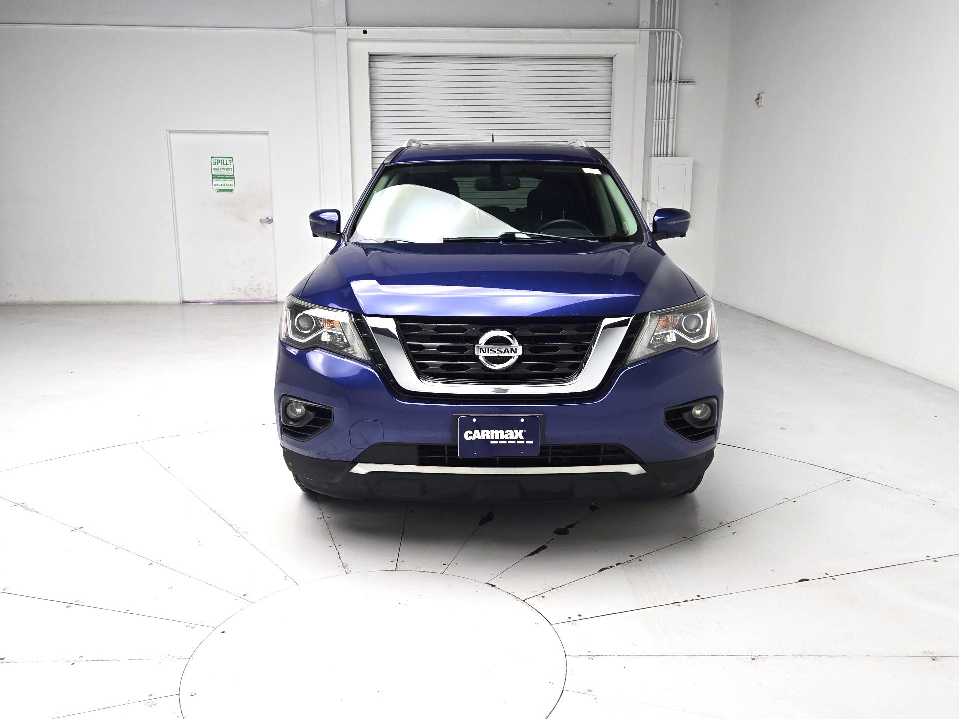 Thumbnail: 2017 Nissan Pathfinder - 2