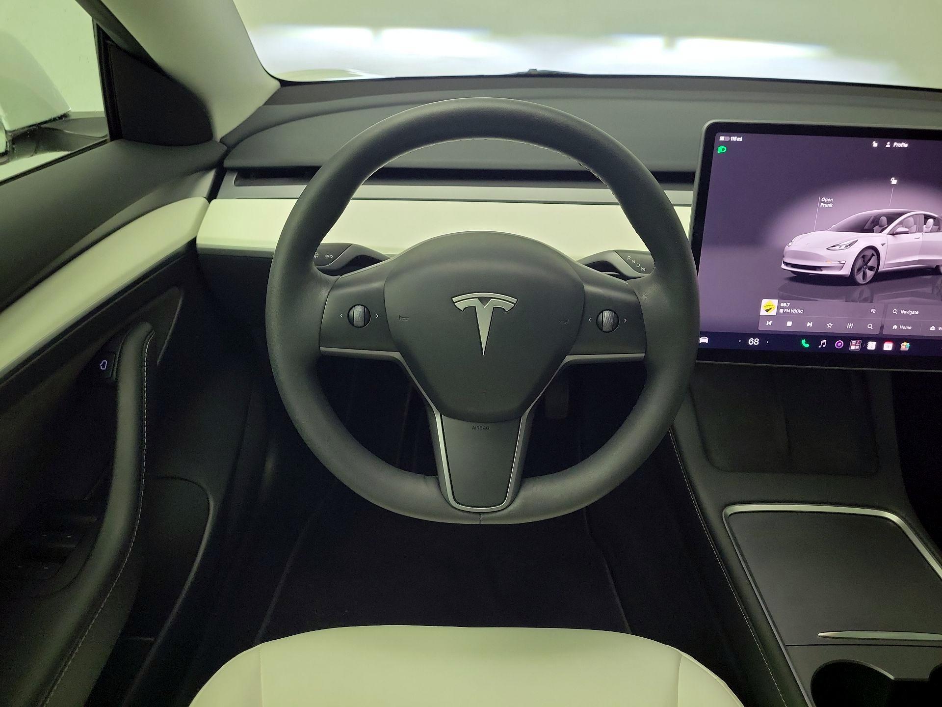 Thumbnail: 2023 Tesla Model 3 - 10