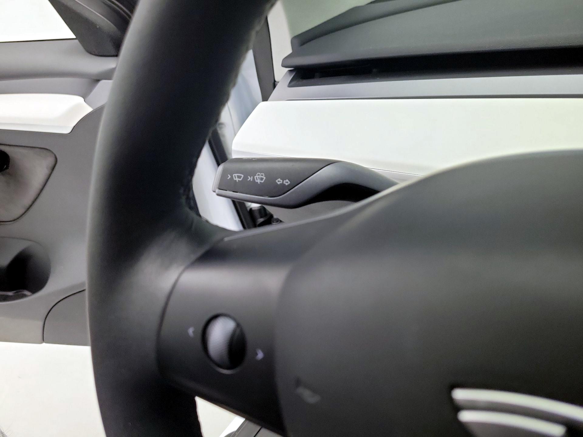 Thumbnail: 2023 Tesla Model 3 - 13