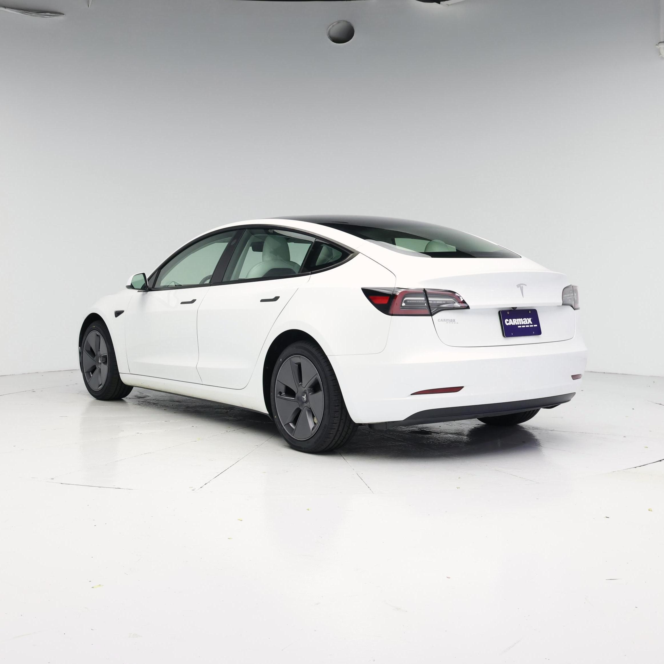 Thumbnail: 2023 Tesla Model 3 - 2