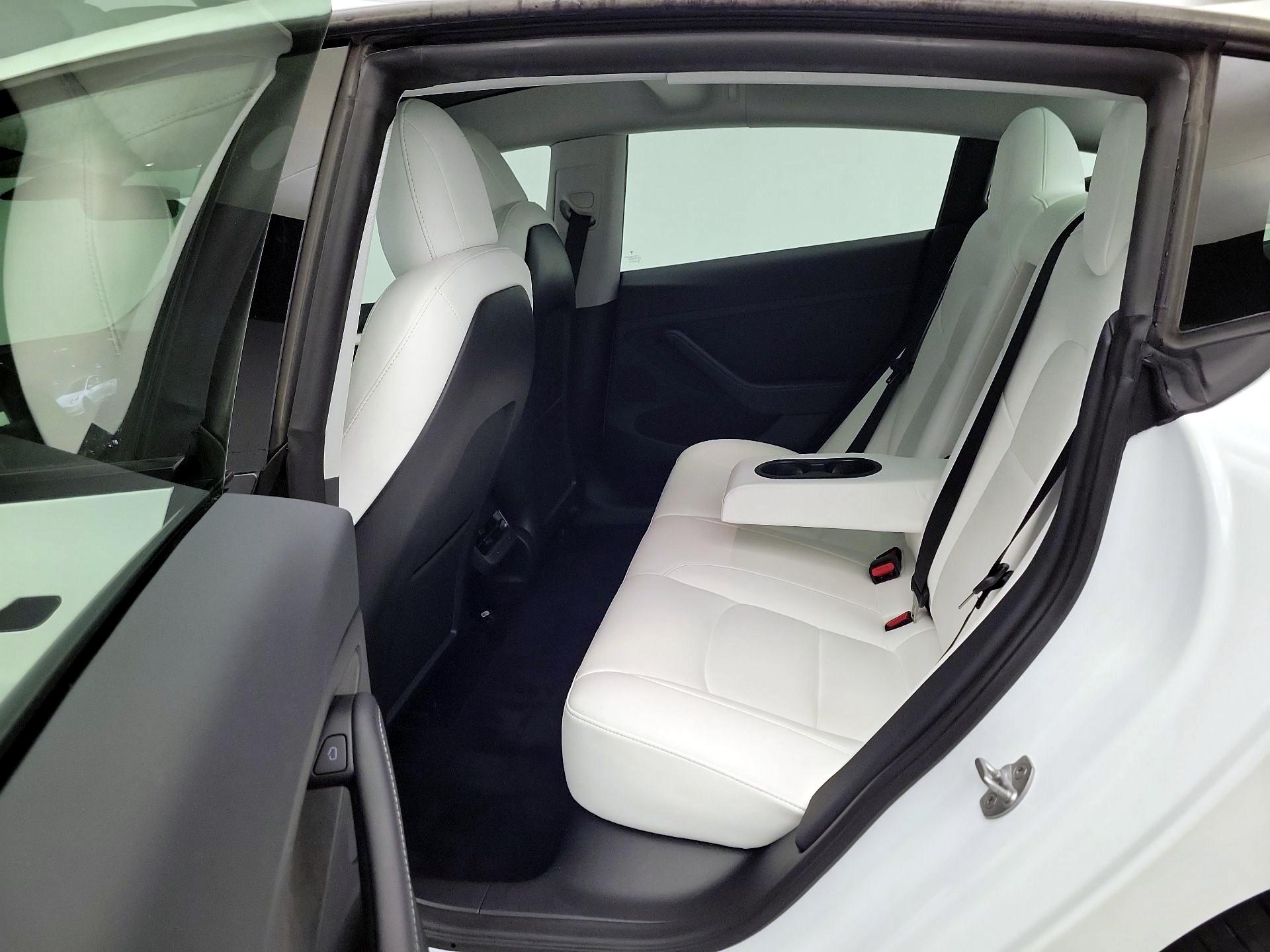 Thumbnail: 2023 Tesla Model 3 - 19