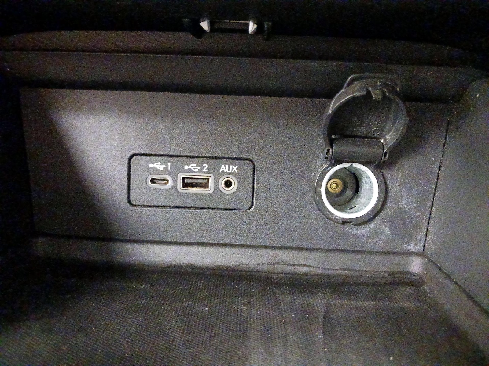 2021 Nissan Sentra SV - Photo 19