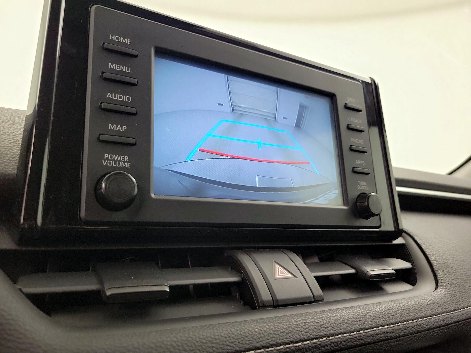 Thumbnail: 2019 Toyota RAV4 - 14