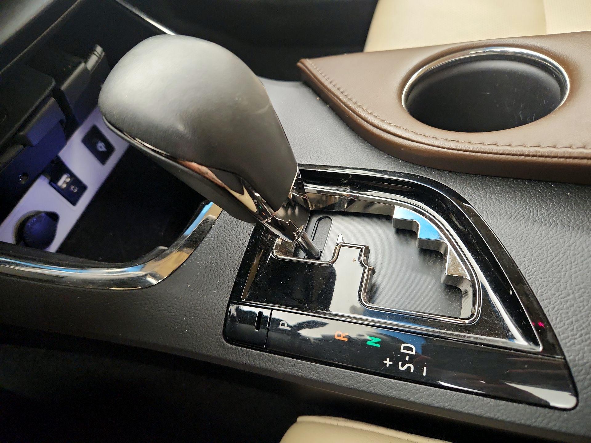 Thumbnail: 2017 Toyota Avalon - 17