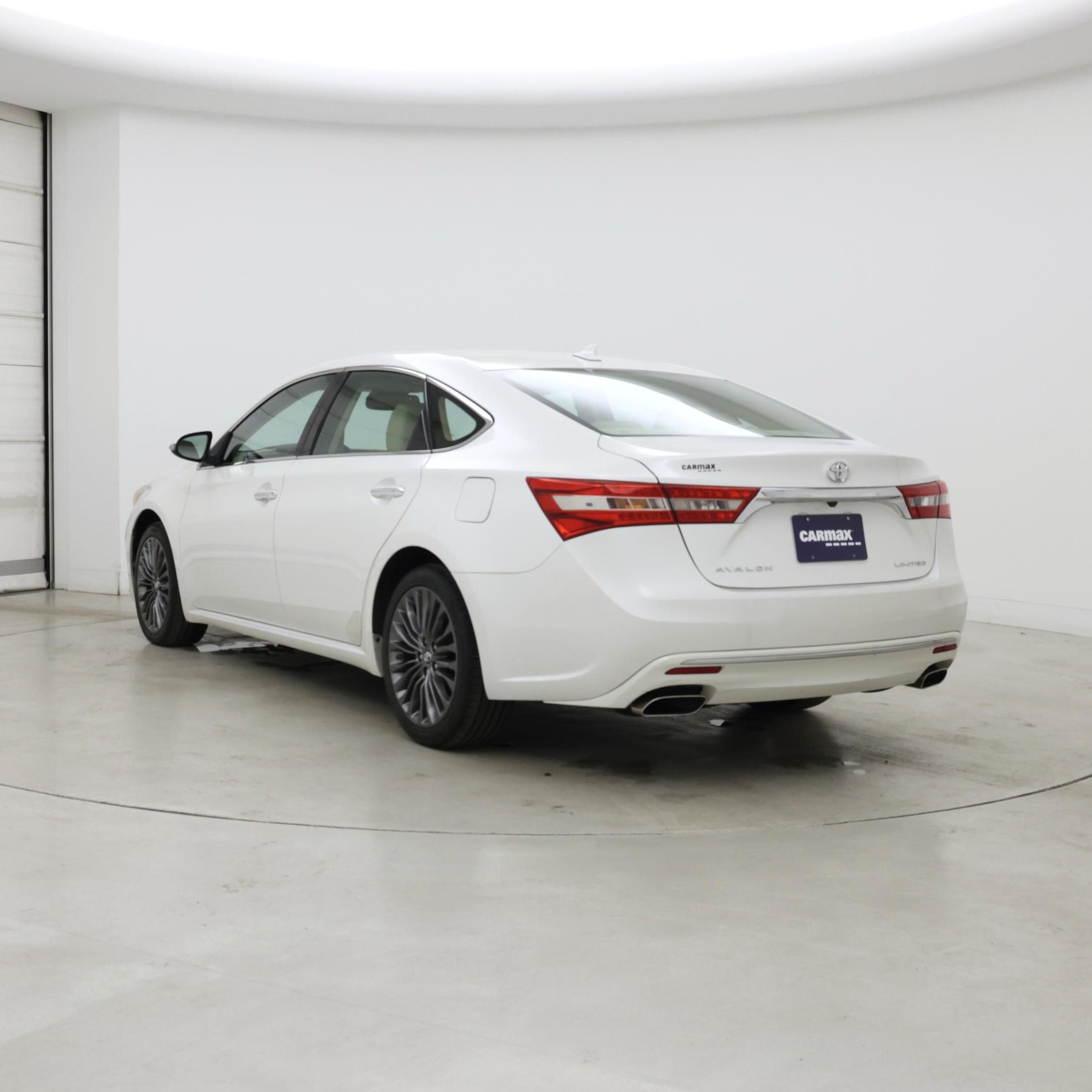 Thumbnail: 2017 Toyota Avalon - 2