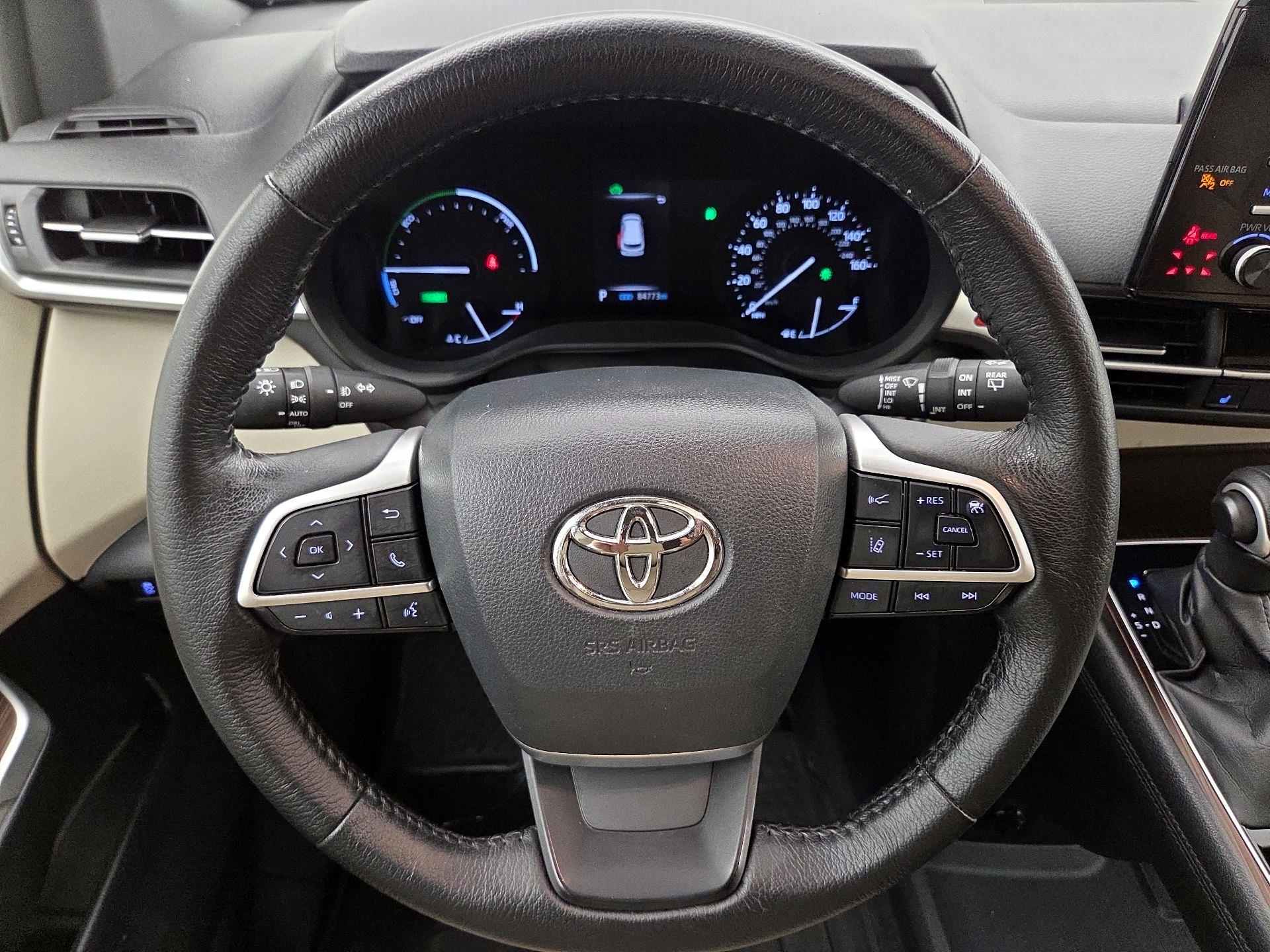 Thumbnail: 2021 Toyota Sienna - 10