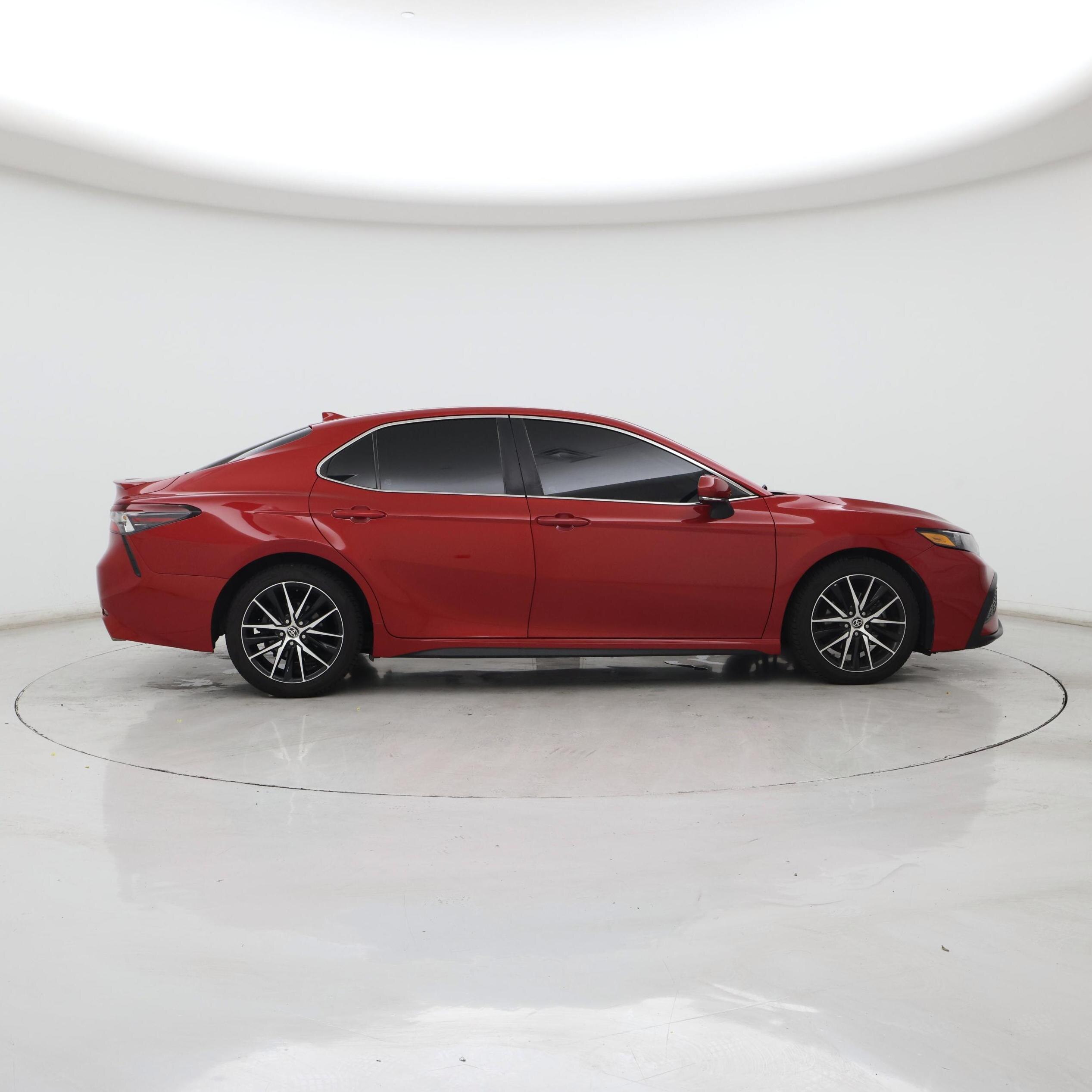Thumbnail: 2022 Toyota Camry - 7