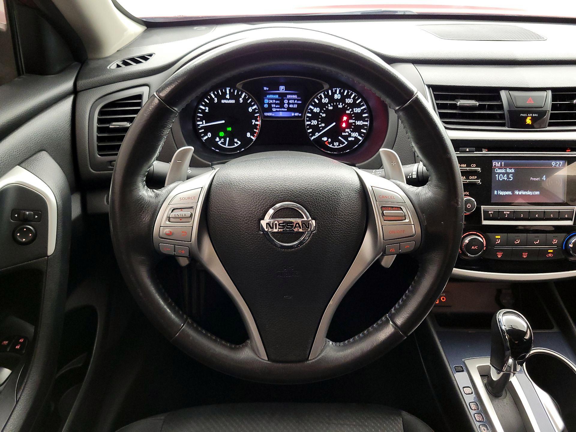 Thumbnail: 2018 Nissan Altima - 10