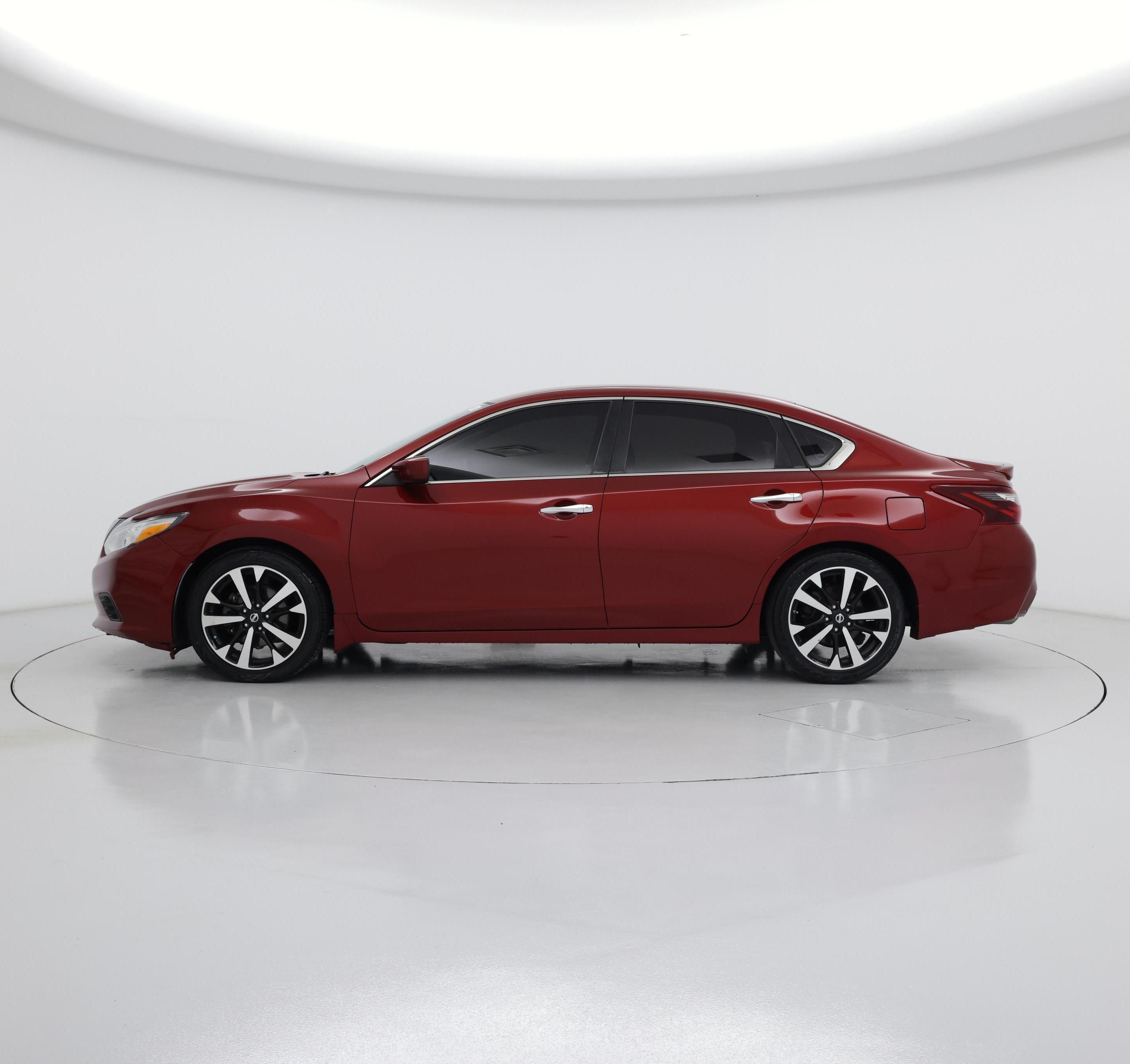 Thumbnail: 2018 Nissan Altima - 3