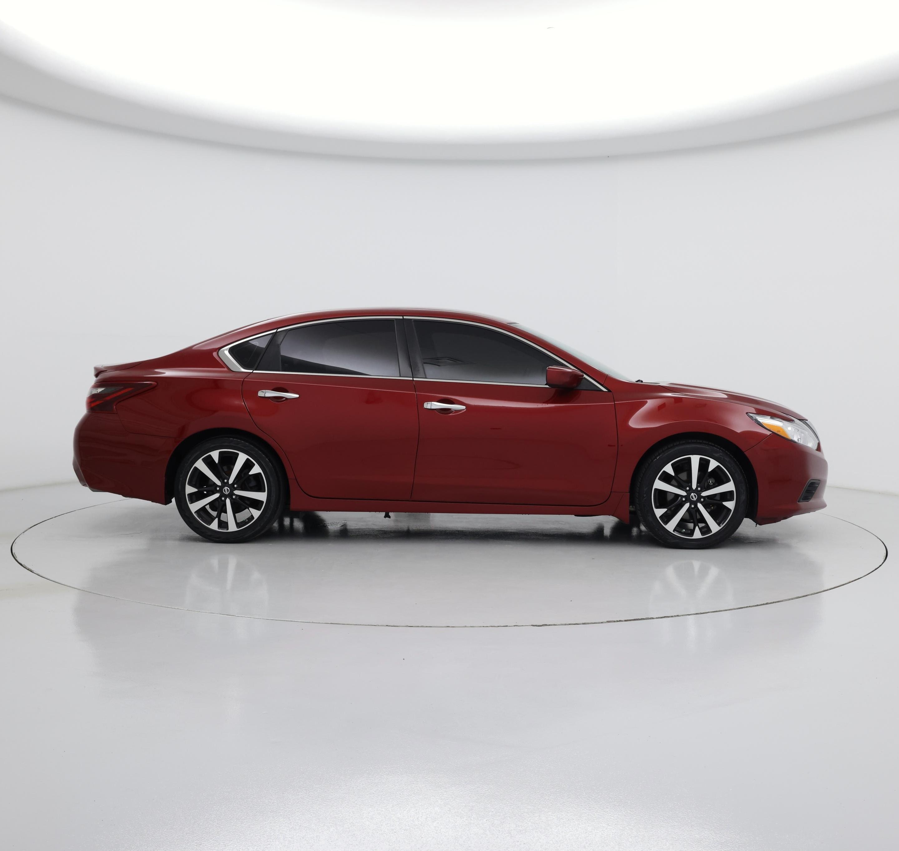 Thumbnail: 2018 Nissan Altima - 7