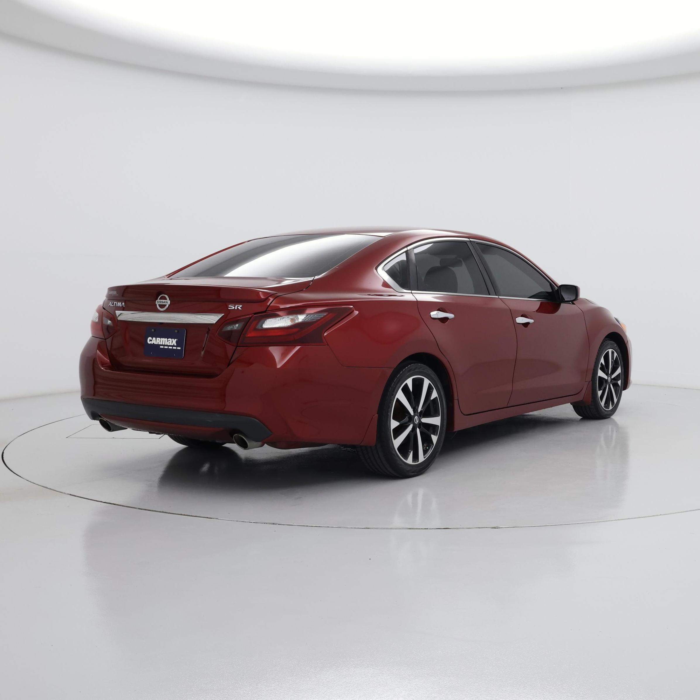 Thumbnail: 2018 Nissan Altima - 8