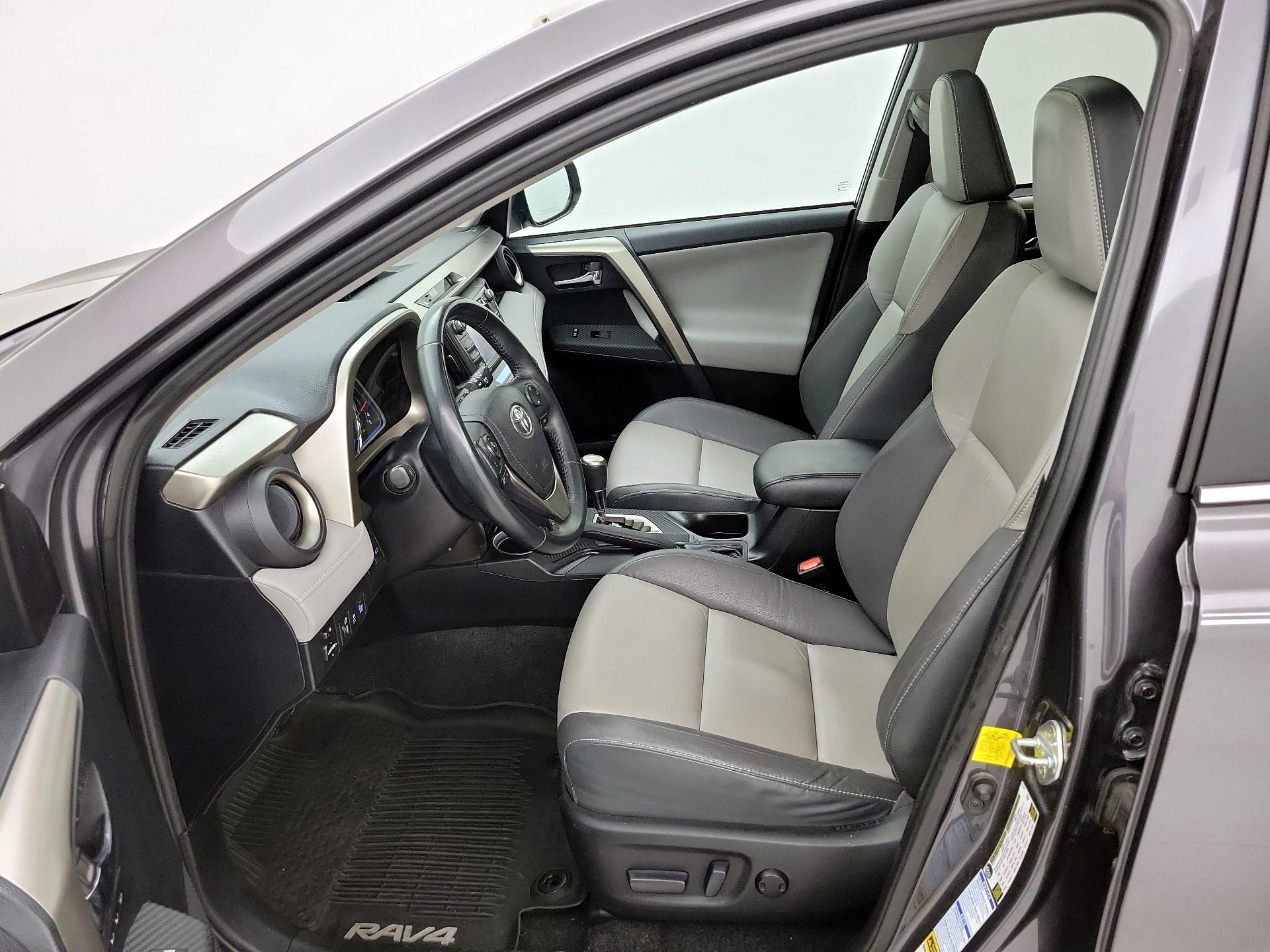 Thumbnail: 2014 Toyota RAV4 - 11