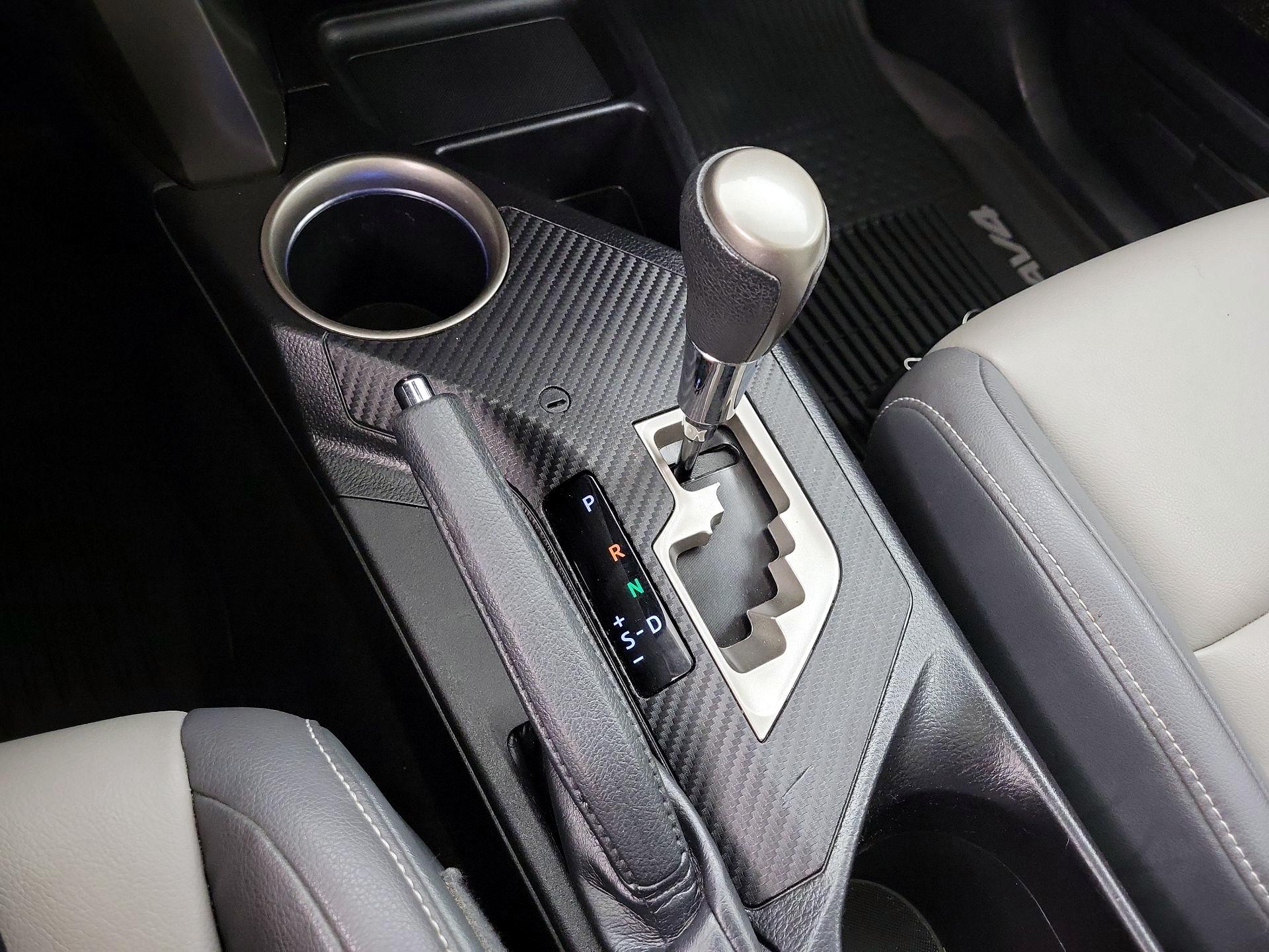 Thumbnail: 2014 Toyota RAV4 - 17