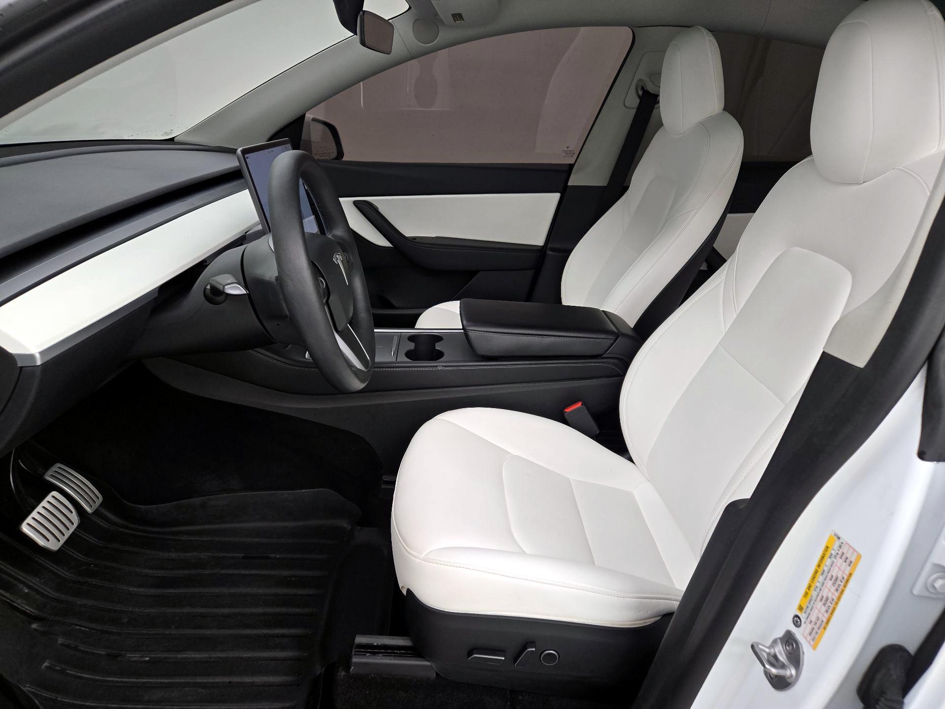 Thumbnail: 2022 Tesla Model Y - 11
