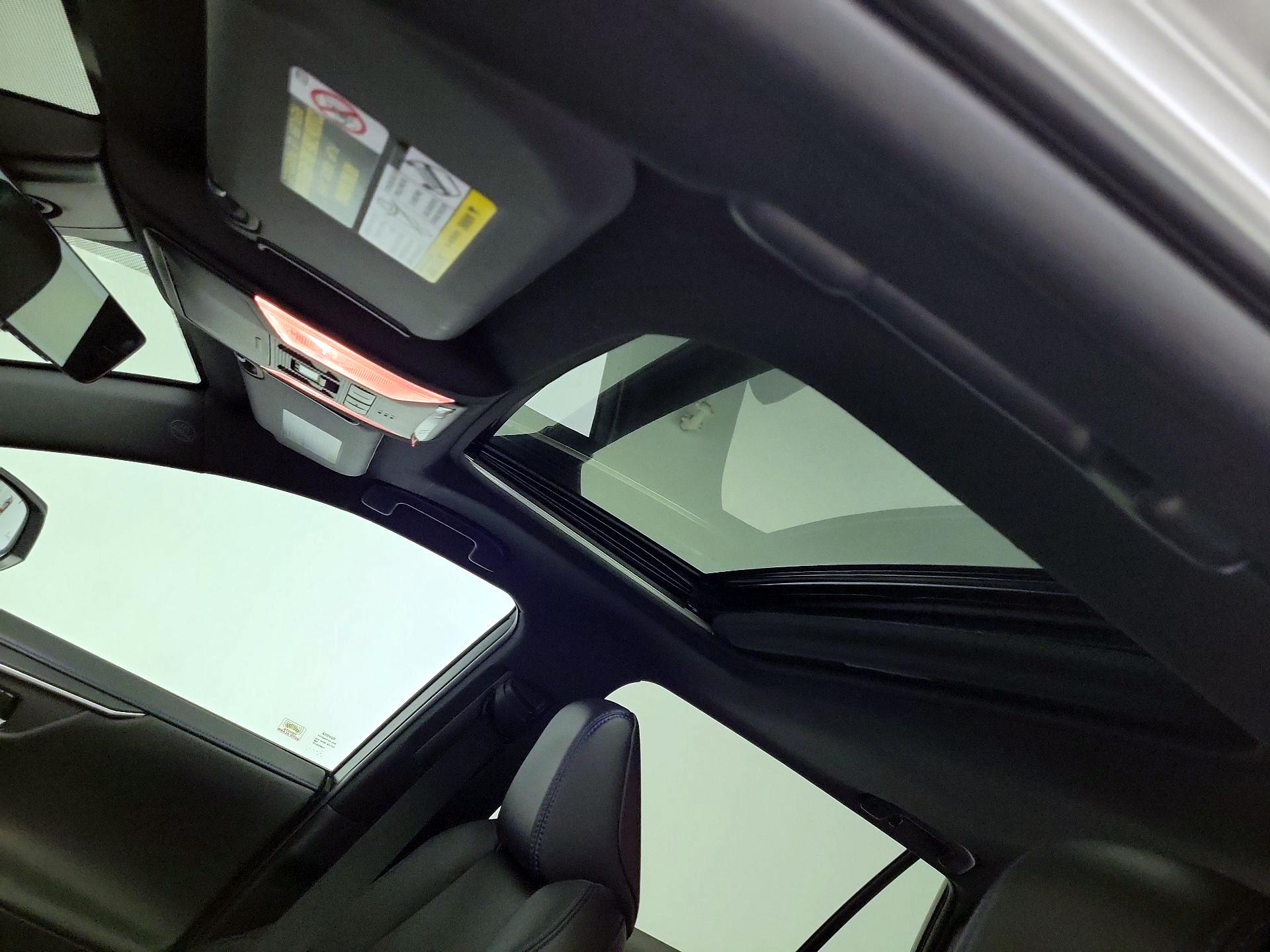 Thumbnail: 2021 Toyota RAV4 - 19