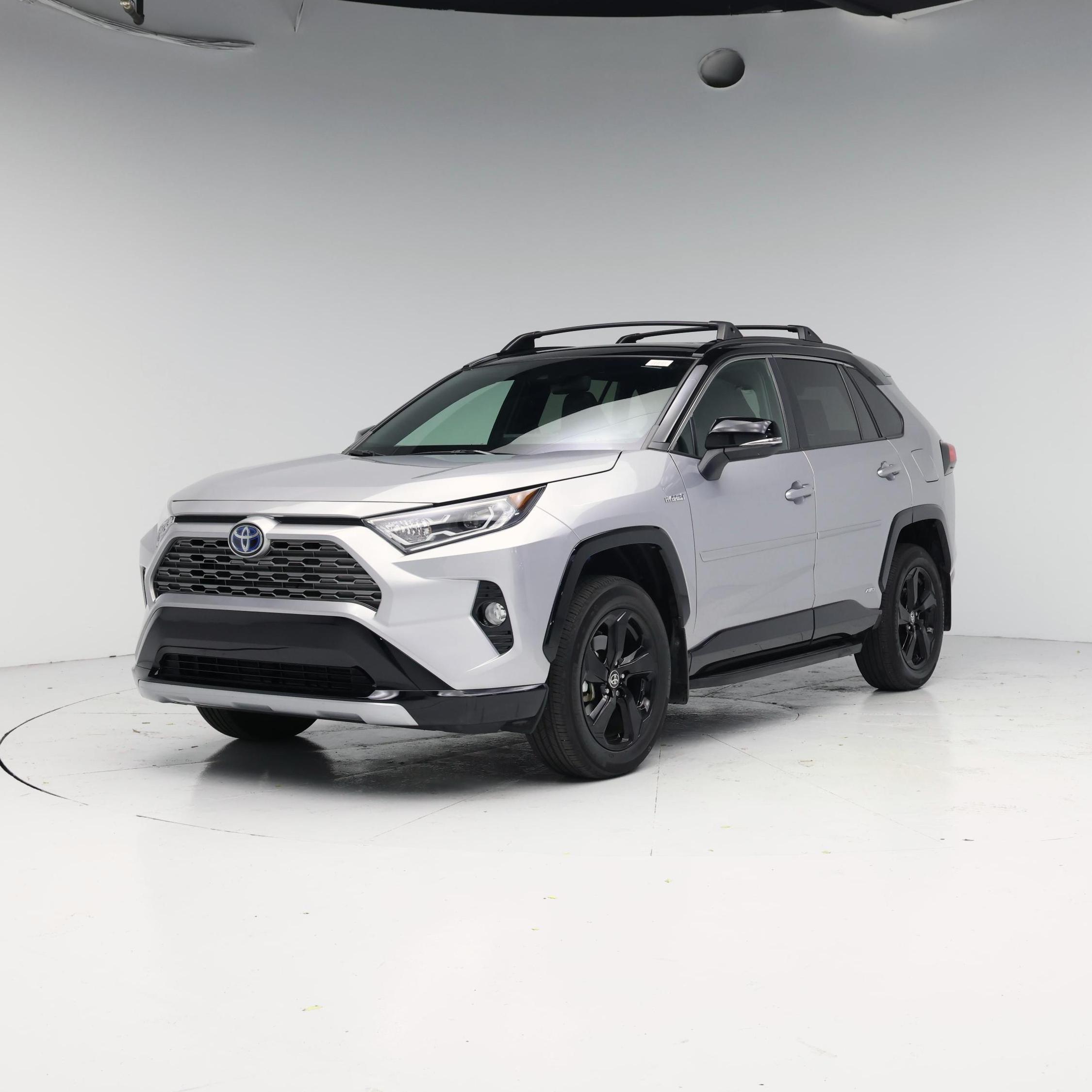 Thumbnail: 2021 Toyota RAV4 - 4