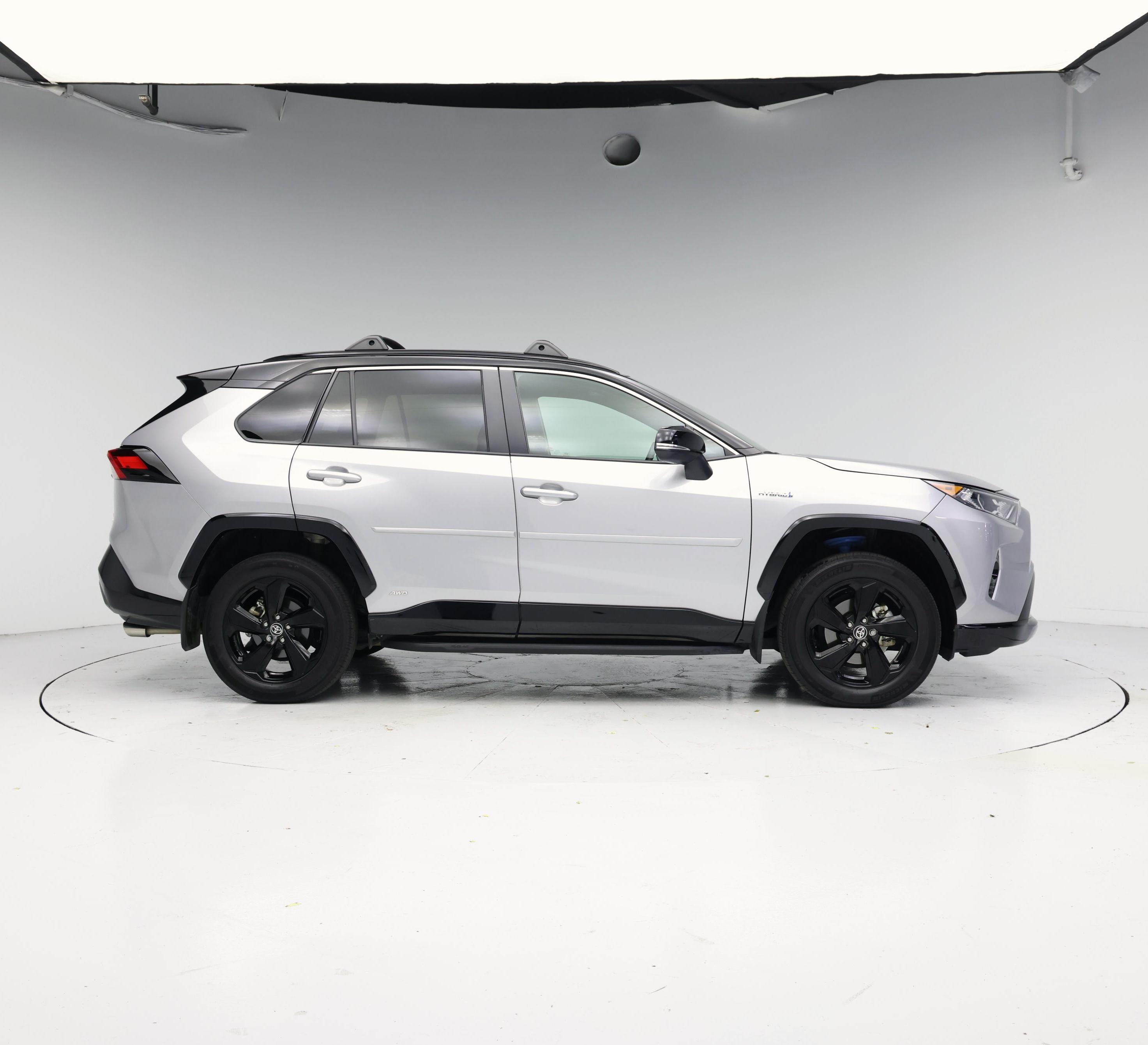 Thumbnail: 2021 Toyota RAV4 - 7